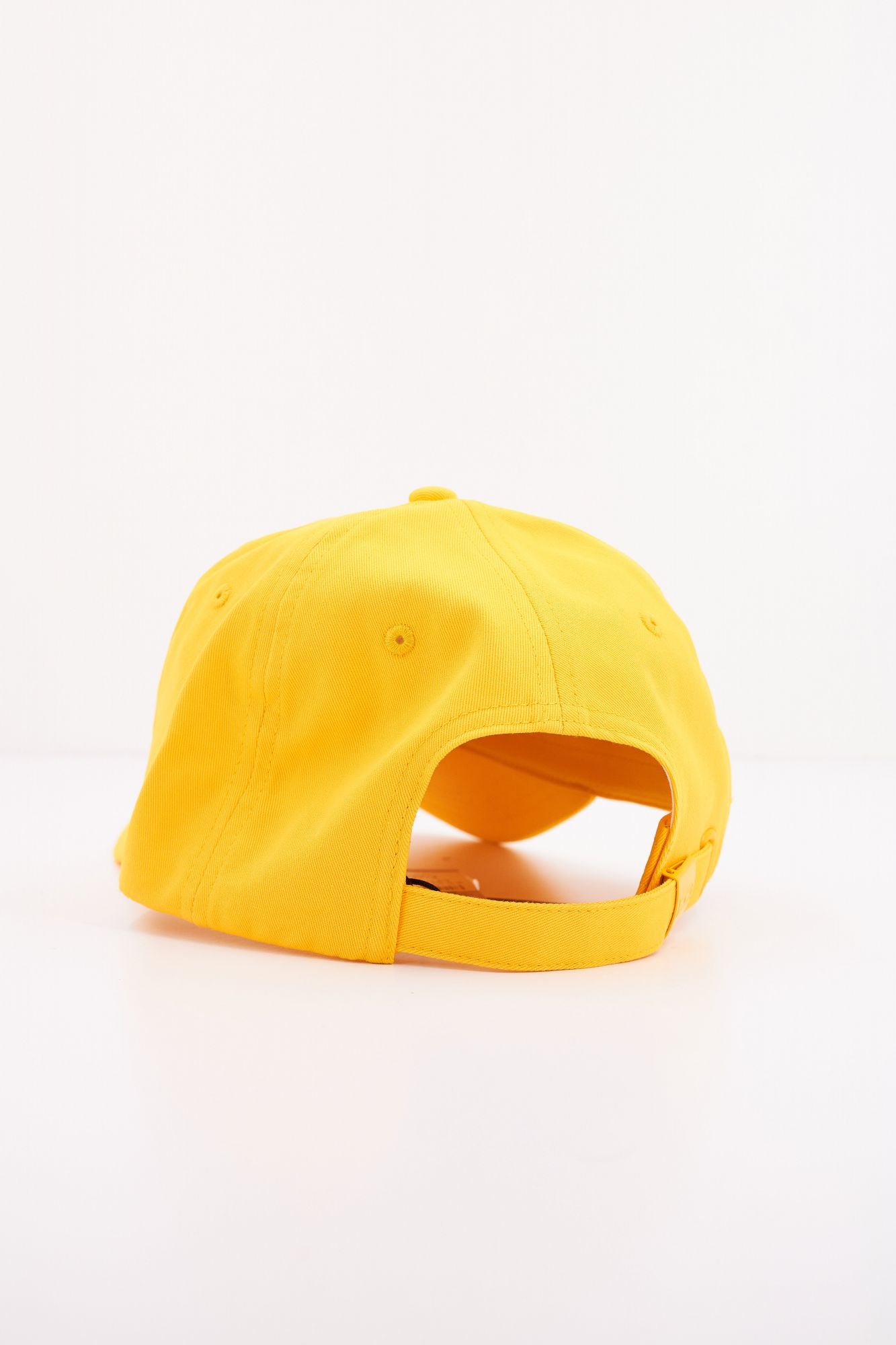 TOMMY JEANS TJW ELONGATED FLAG CAP en color AMARILLO (3)