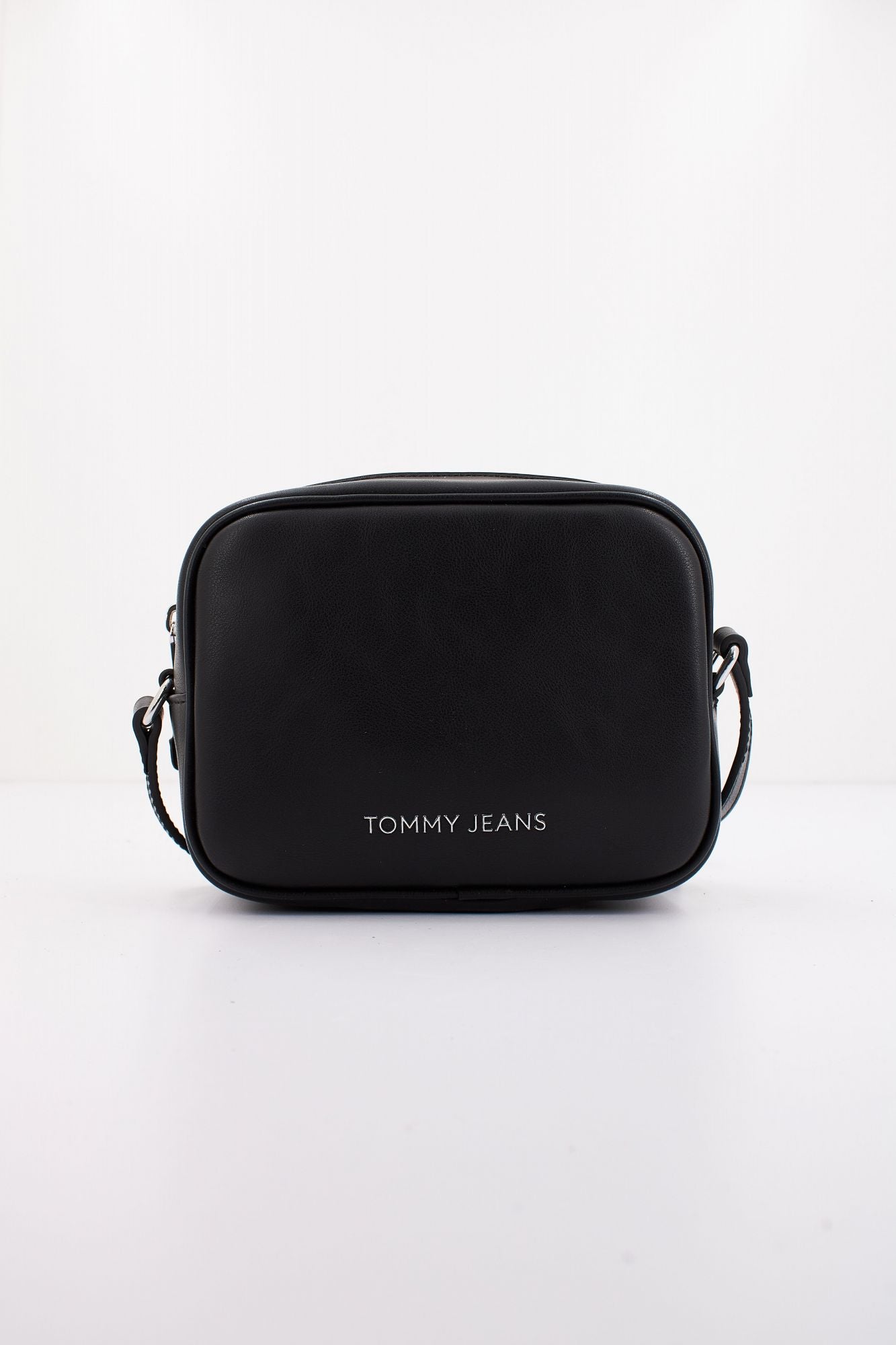 TOMMY JEANS TJW ESS MUST CAMERA BAG en color NEGRO (1)