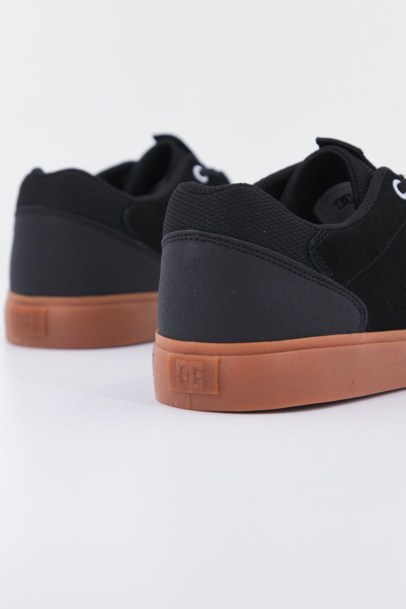 DC ADYS300580 en color NEGRO (3)