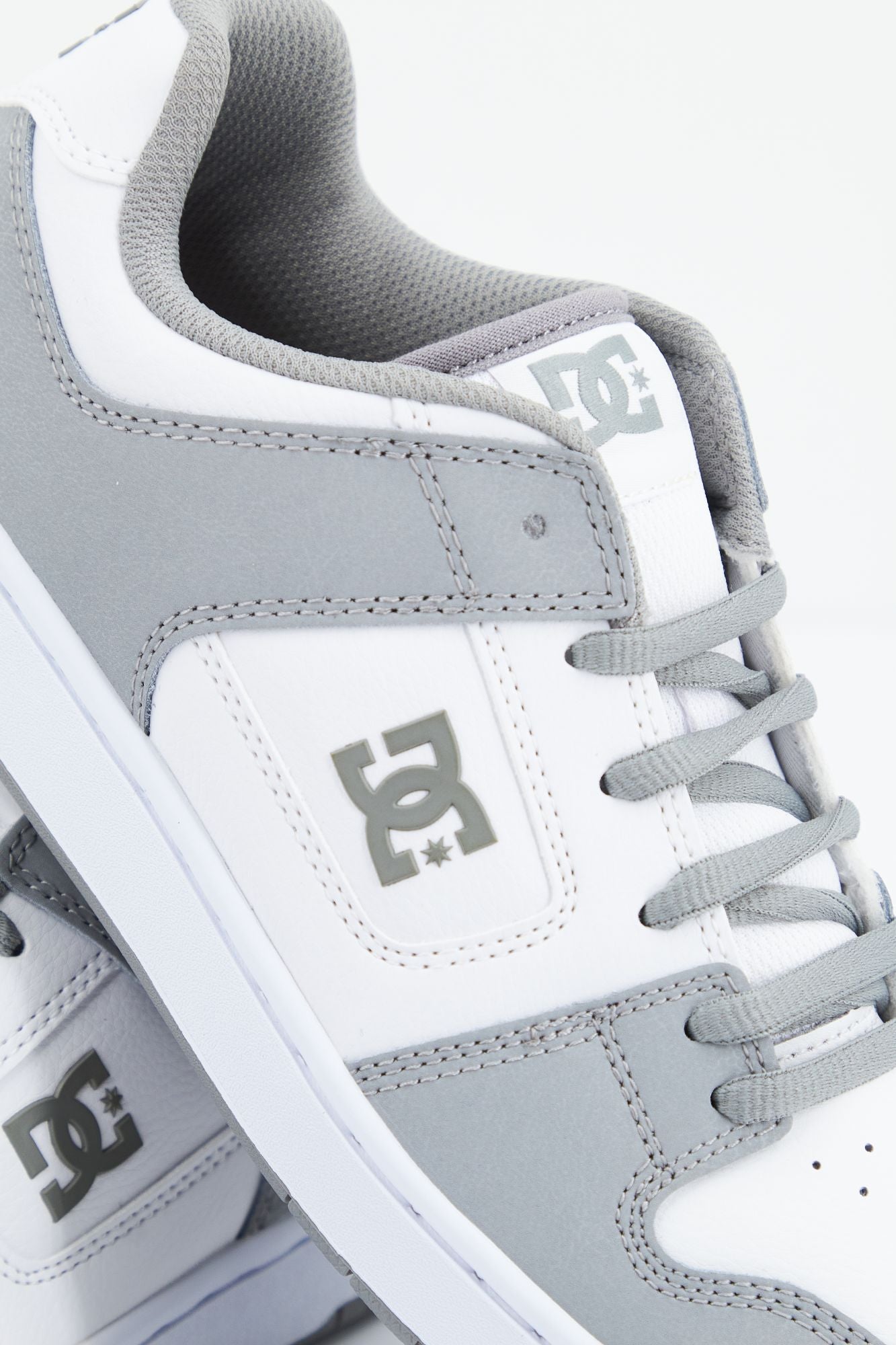 DC MANTECA 4 M SHOE en color GRIS (3)