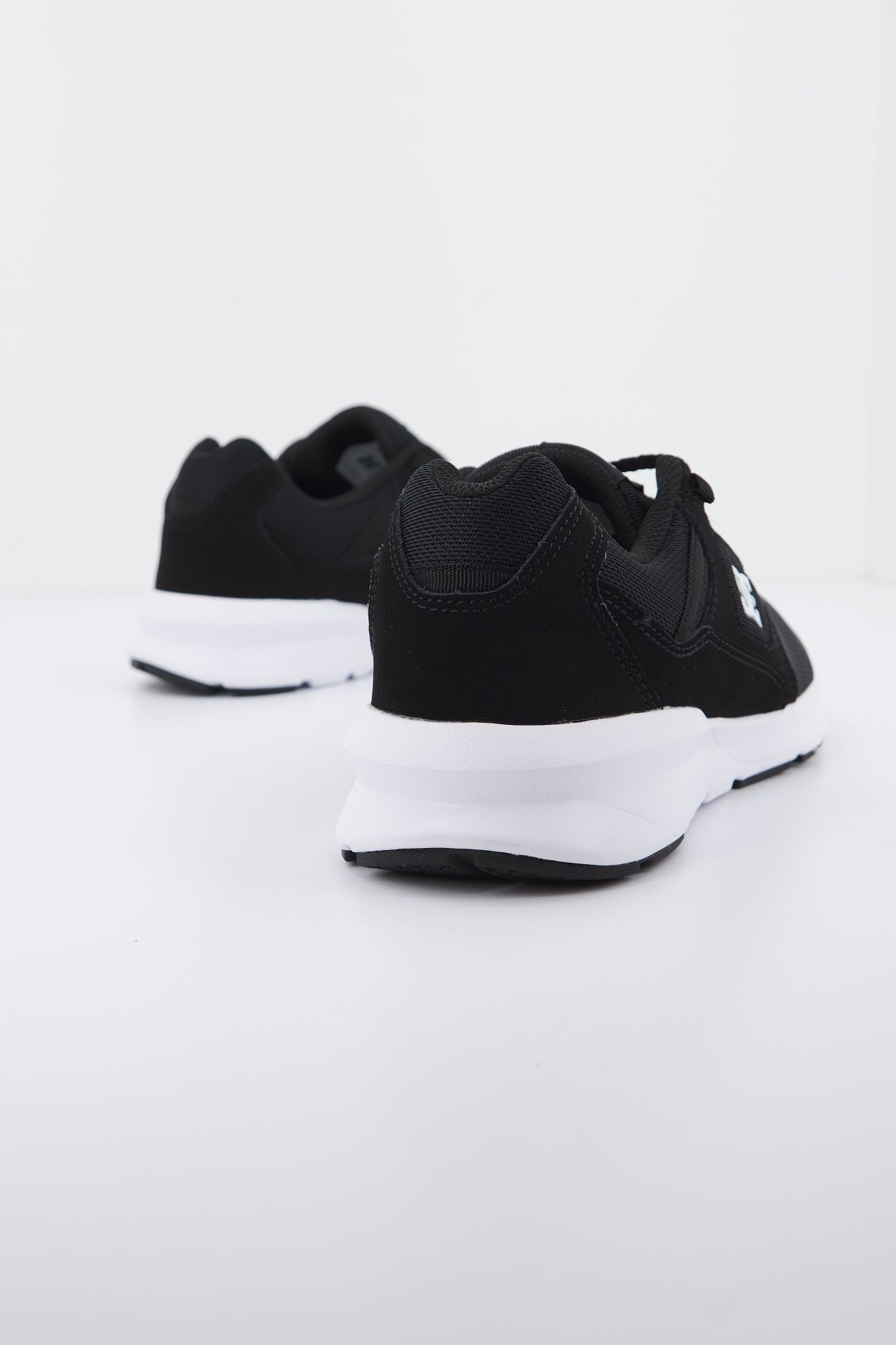 DC SKYLINE en color NEGRO (3)