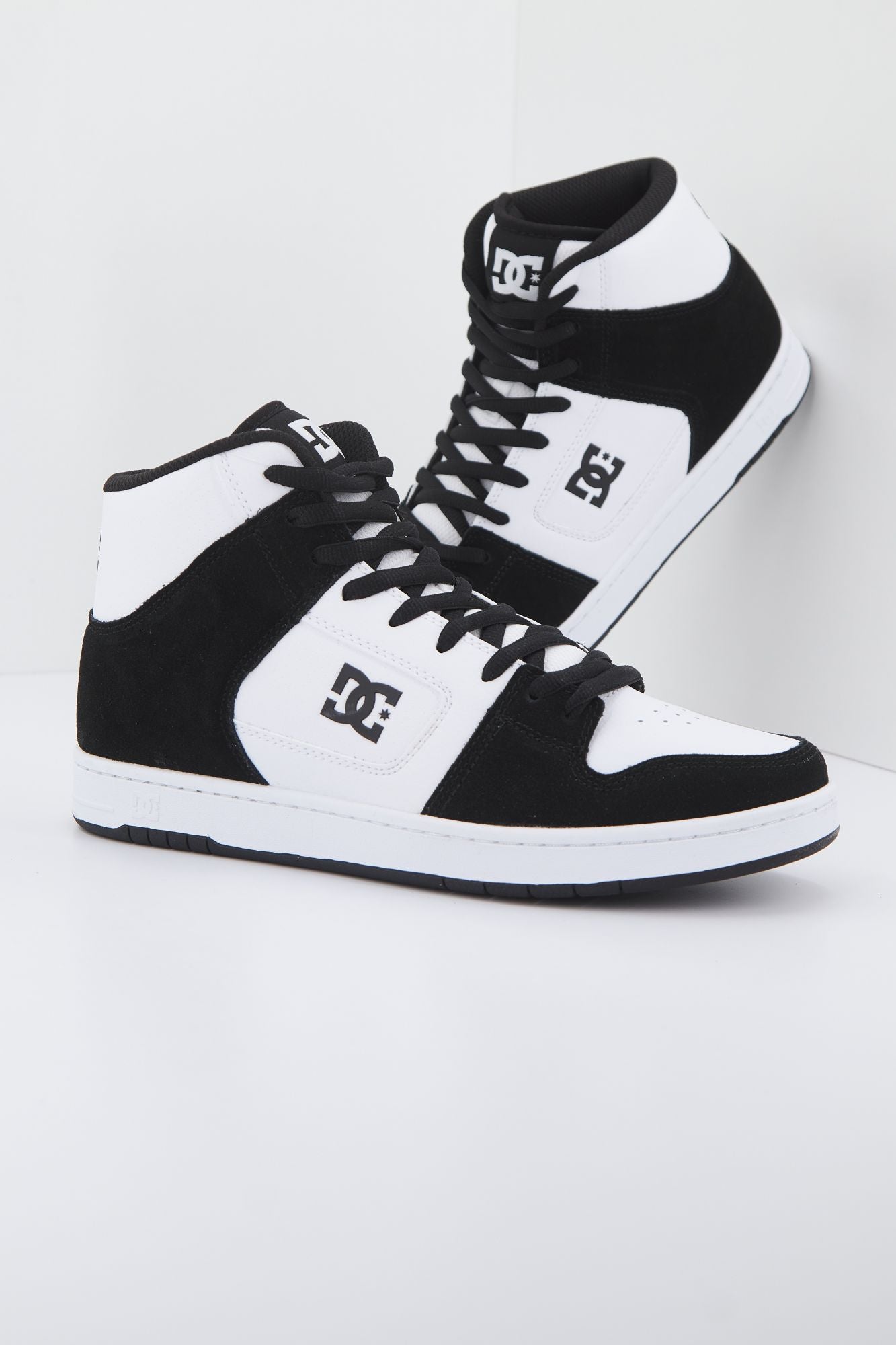 DC 136426 en color BLANCO (3)