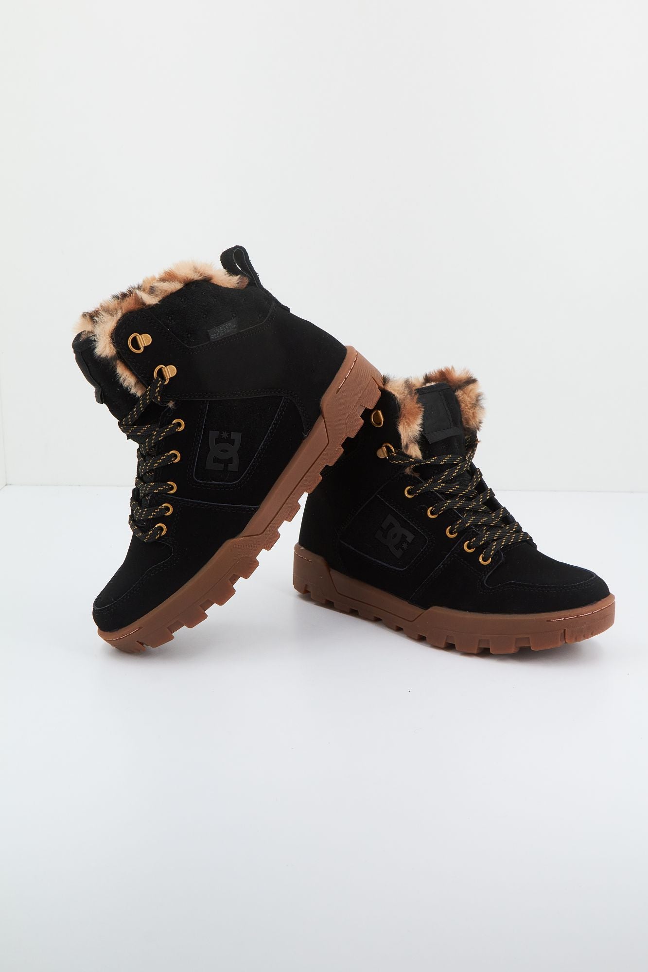 DC MANTECA 4 BOOT en color NEGRO (4)