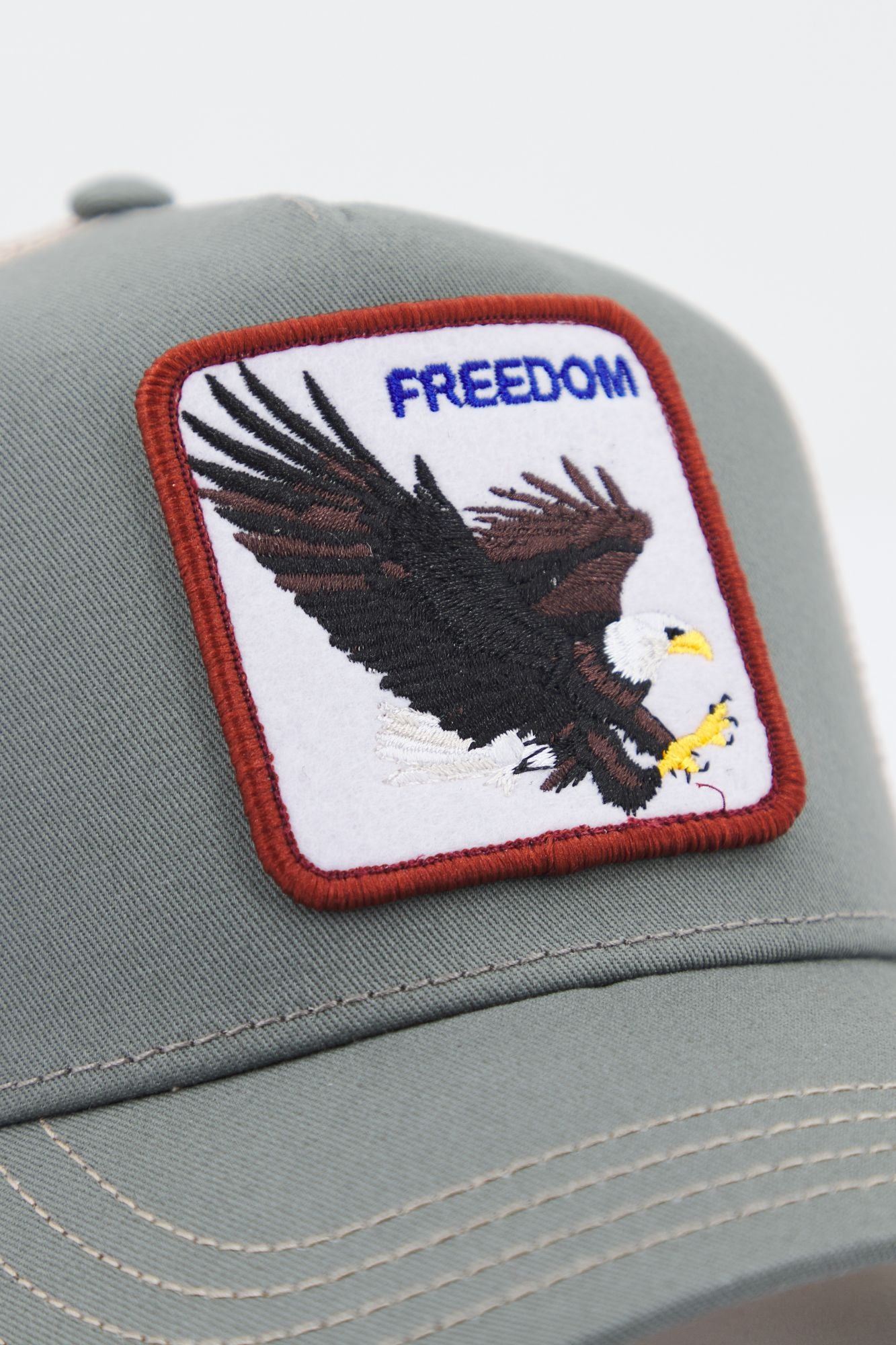 GOORIN BROS THE FREEDOM EAGLE en color VERDE (4)