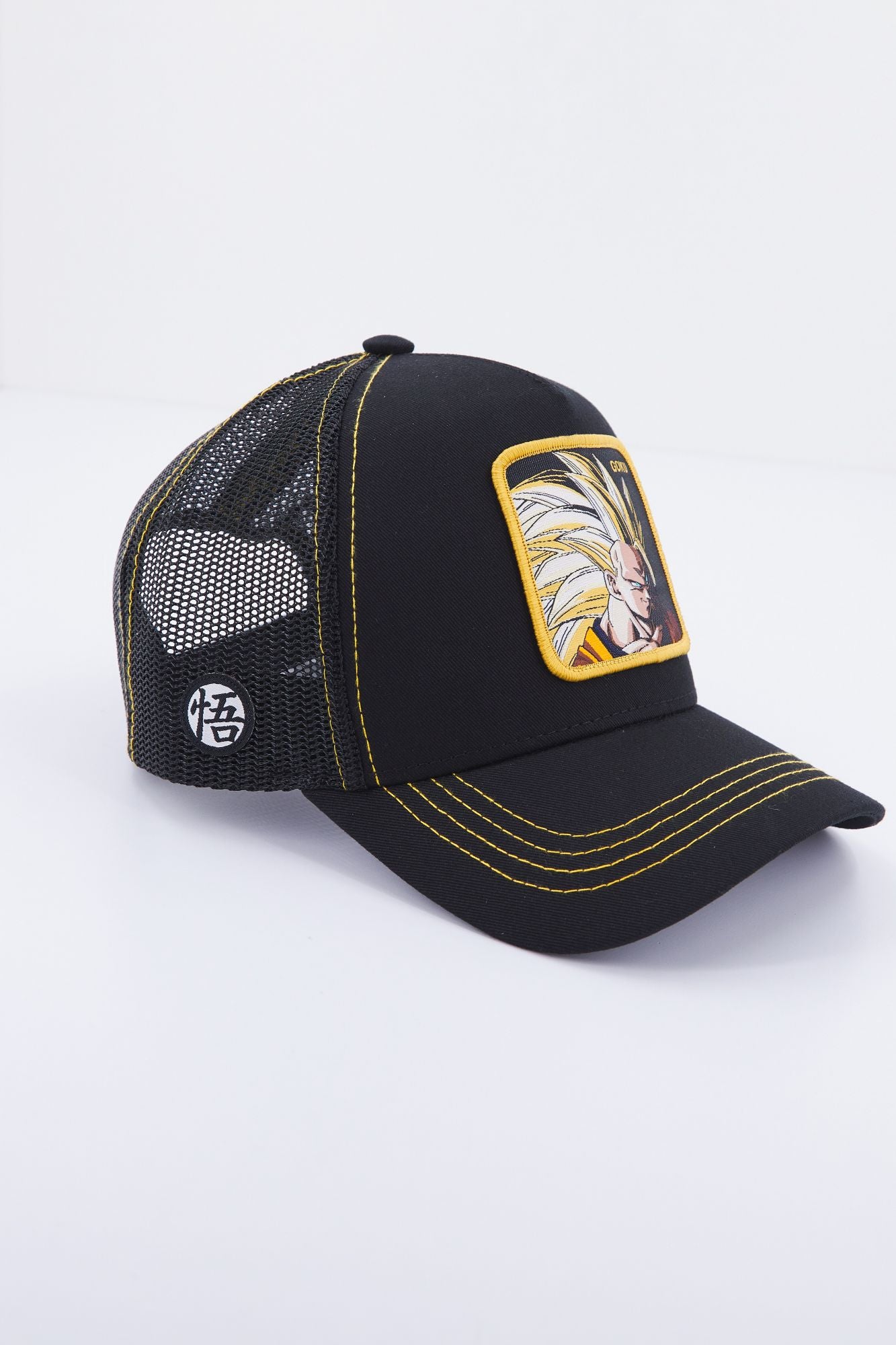 CAPSLAB GOKU en color NEGRO (2)