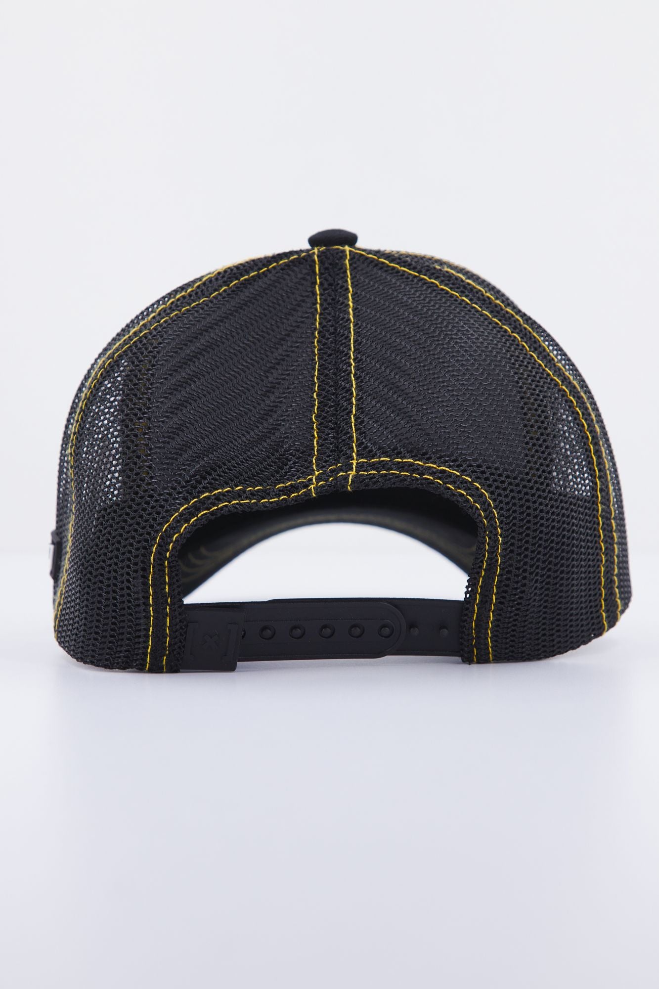 CAPSLAB GOKU en color NEGRO (3)