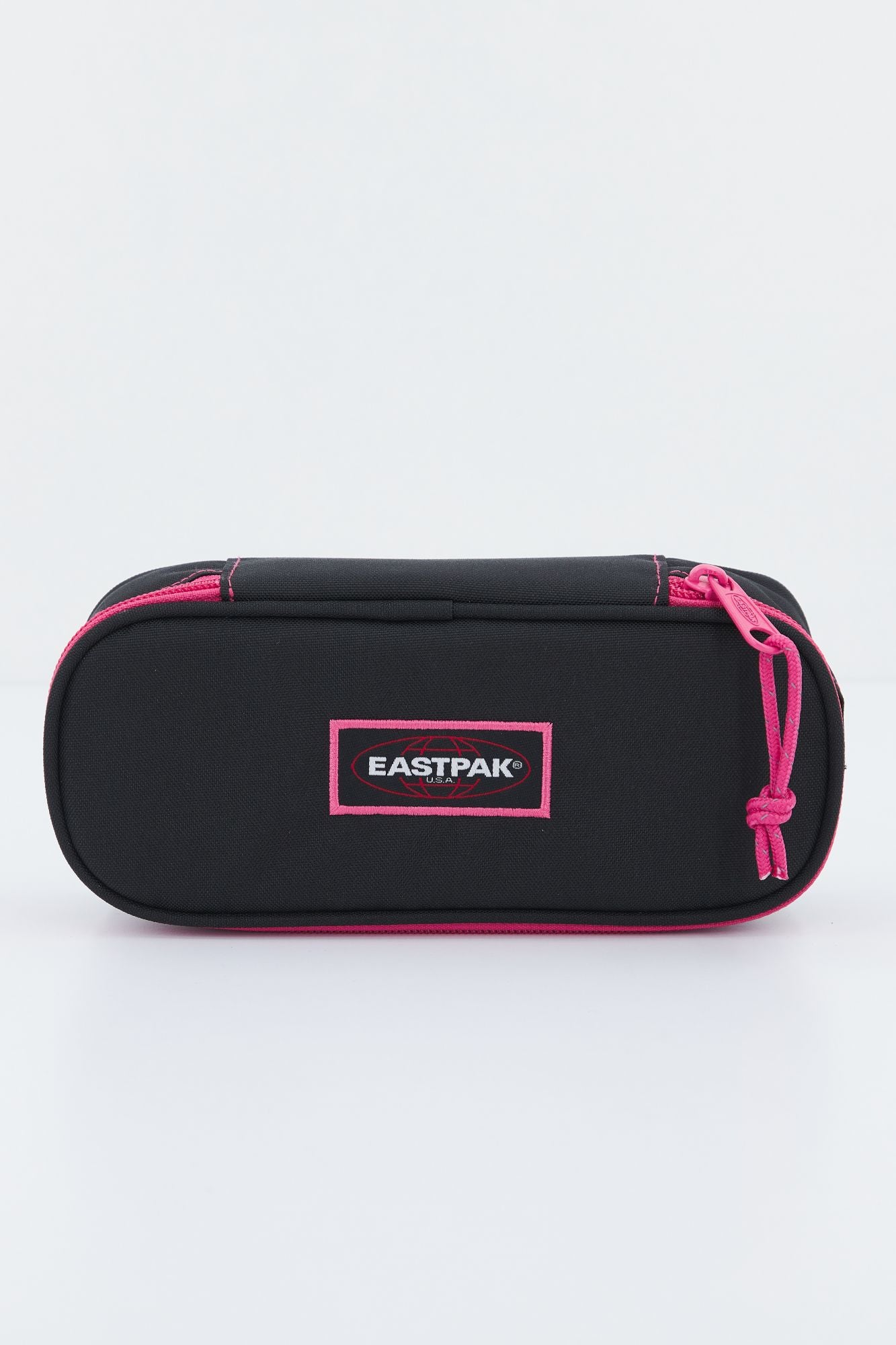 EASTPAK OVAL SINGLE en color NEGRO (1)