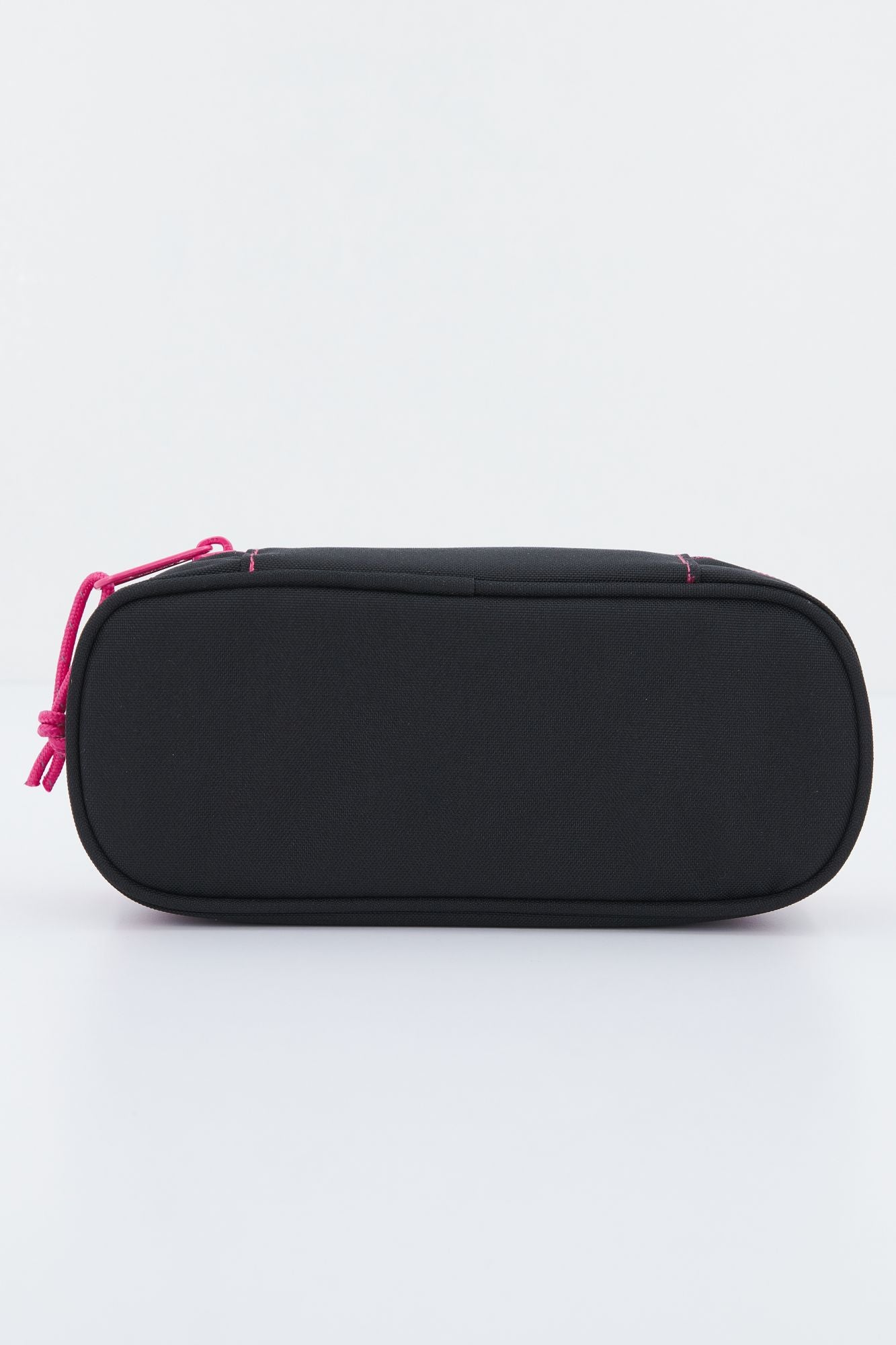 EASTPAK OVAL SINGLE en color NEGRO (3)