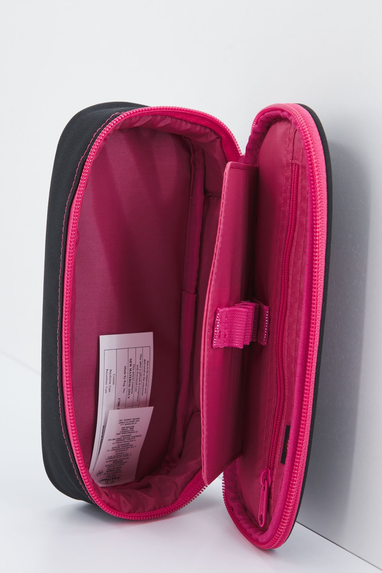 EASTPAK OVAL SINGLE en color NEGRO (4)