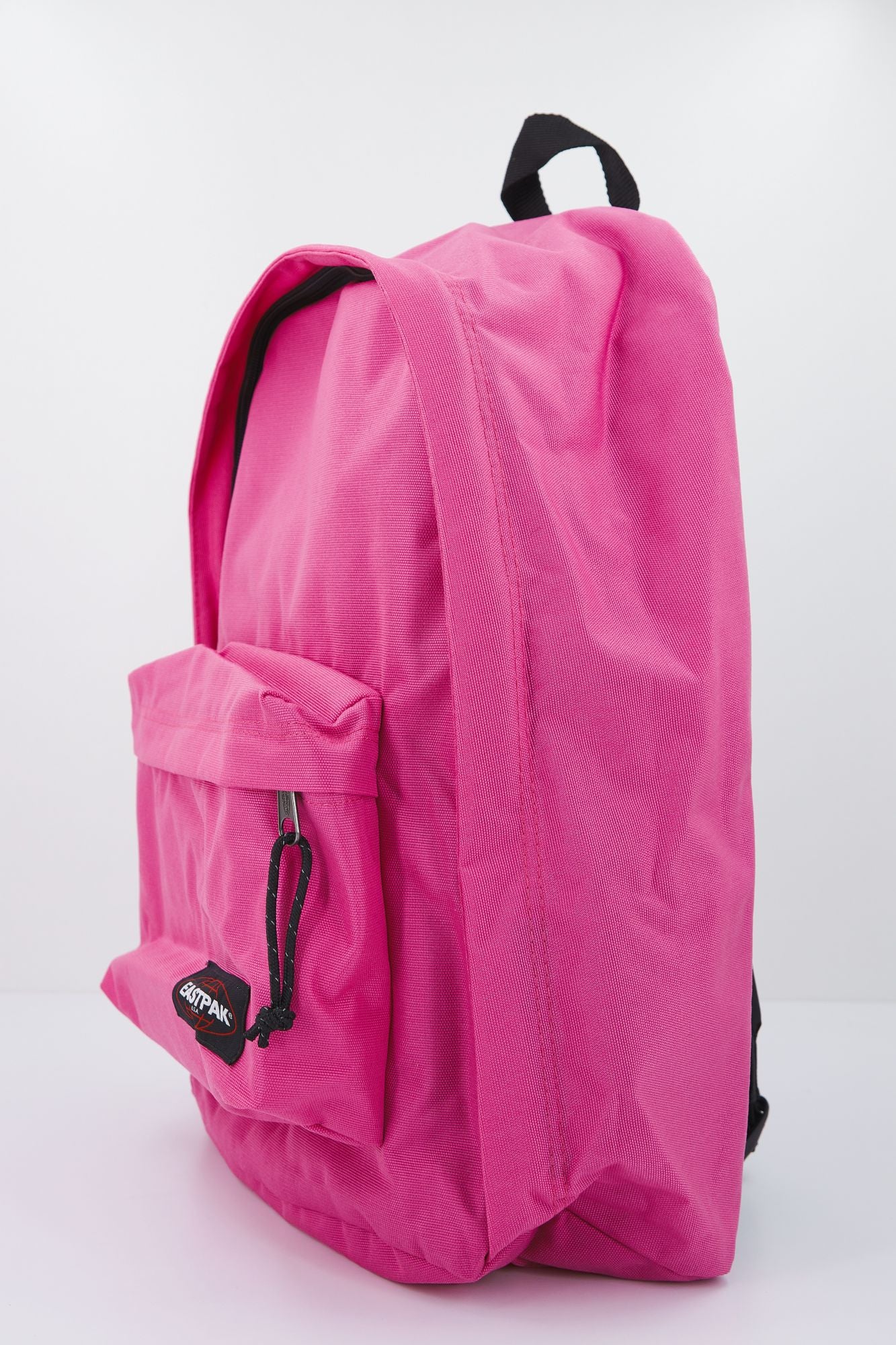 EASTPAK OUT OF OFFICE en color ROSA (2)