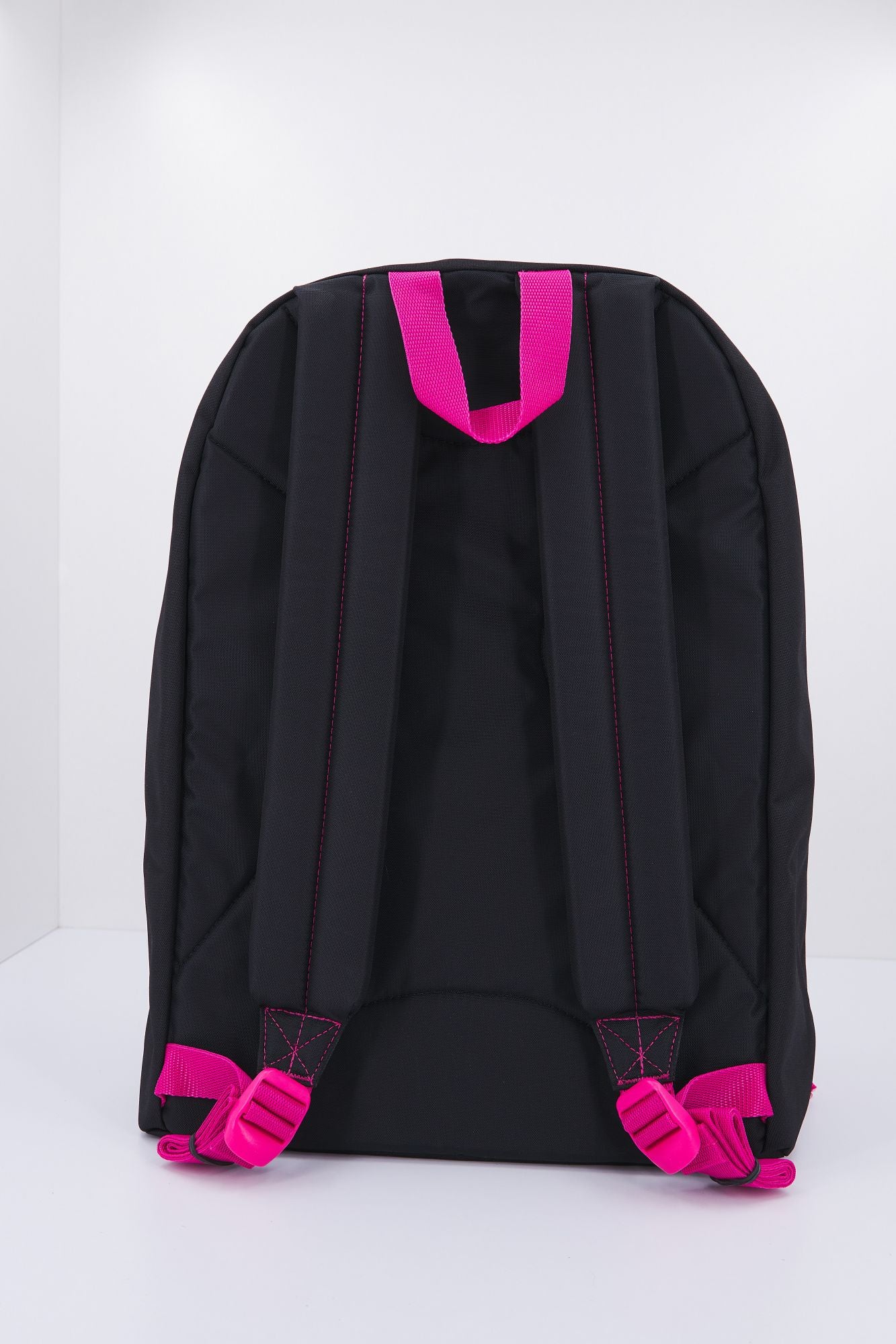 EASTPAK OUT OF OFFICE en color NEGRO (3)