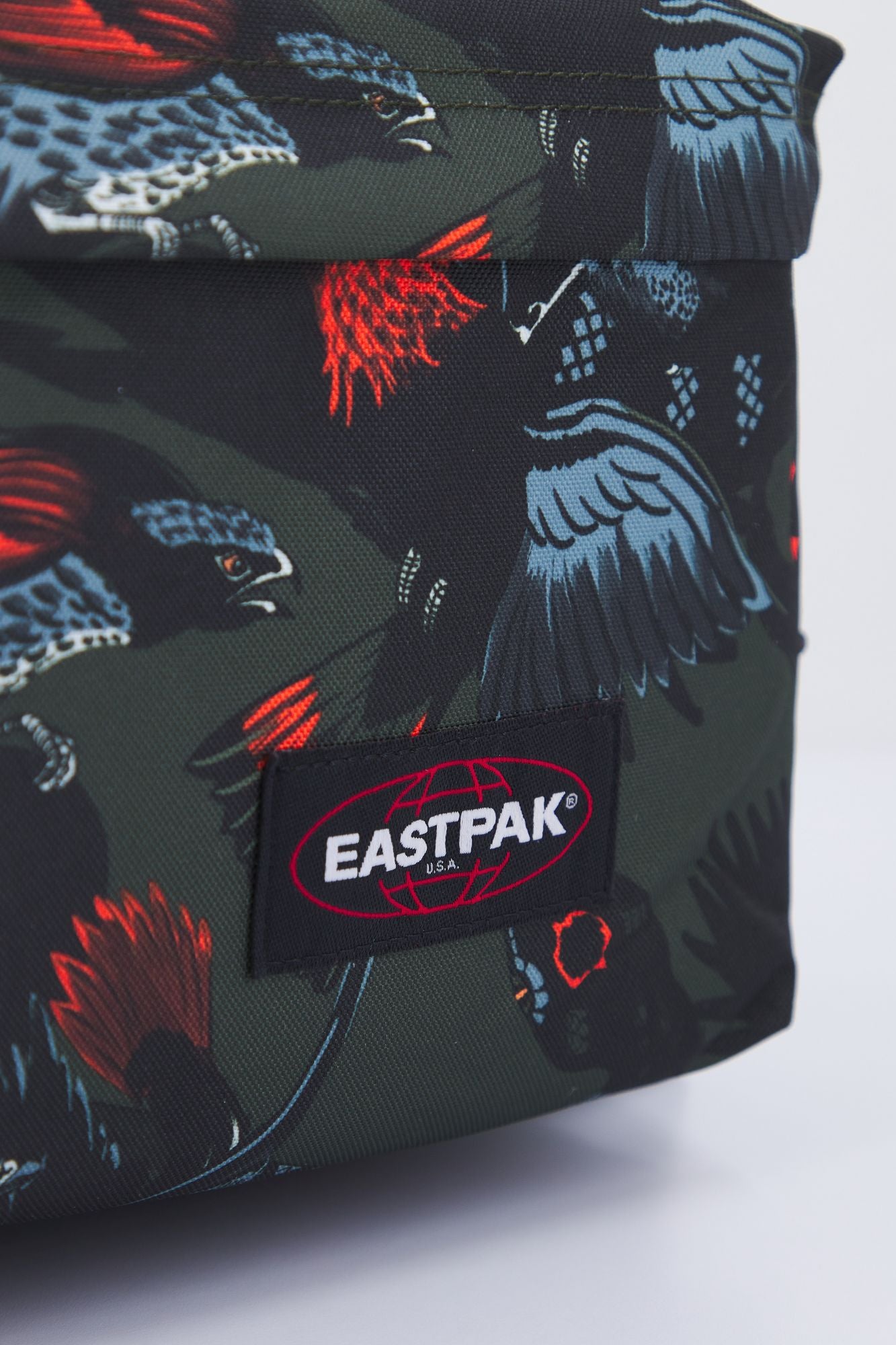 EASTPAK PADDED PAK'R en color VERDE (4)
