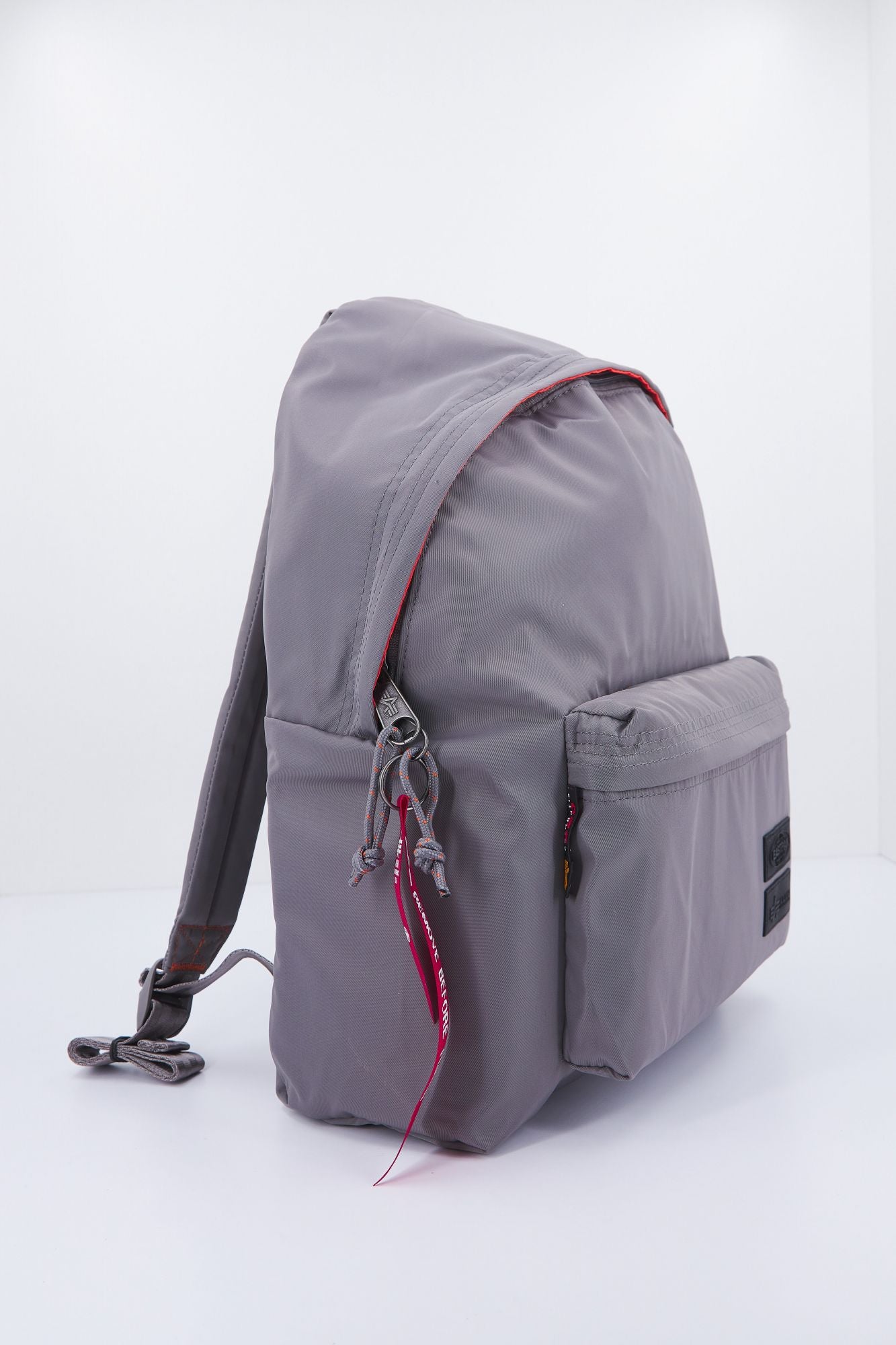 EASTPAK PADDED PAK'R en color GRIS (2)
