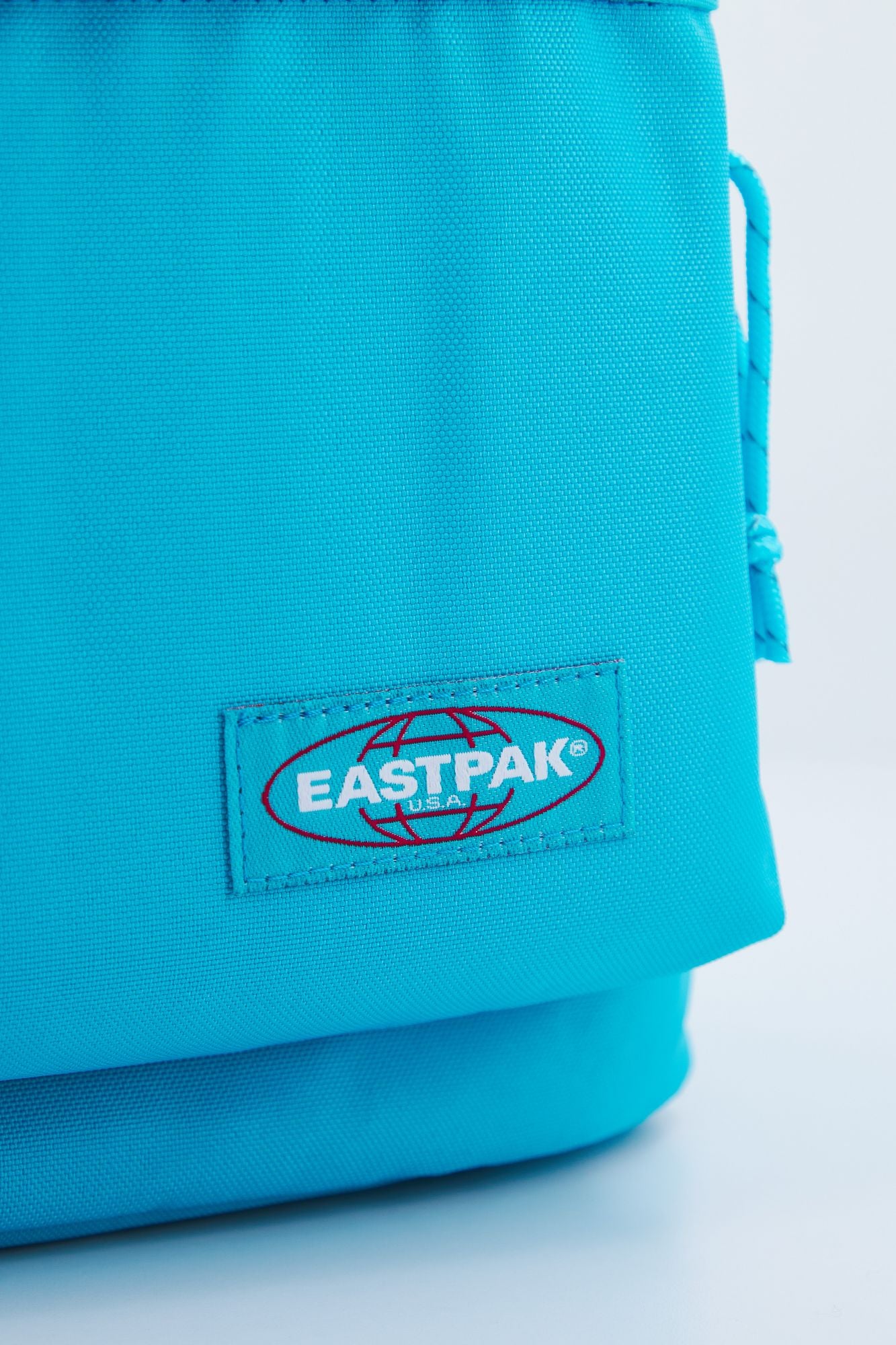 EASTPAK PADDED DOUBLE en color AZUL (4)