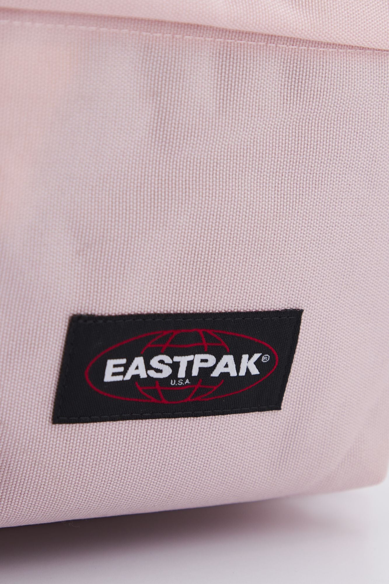 EASTPAK PADDED PAK'R en color ROSA (4)