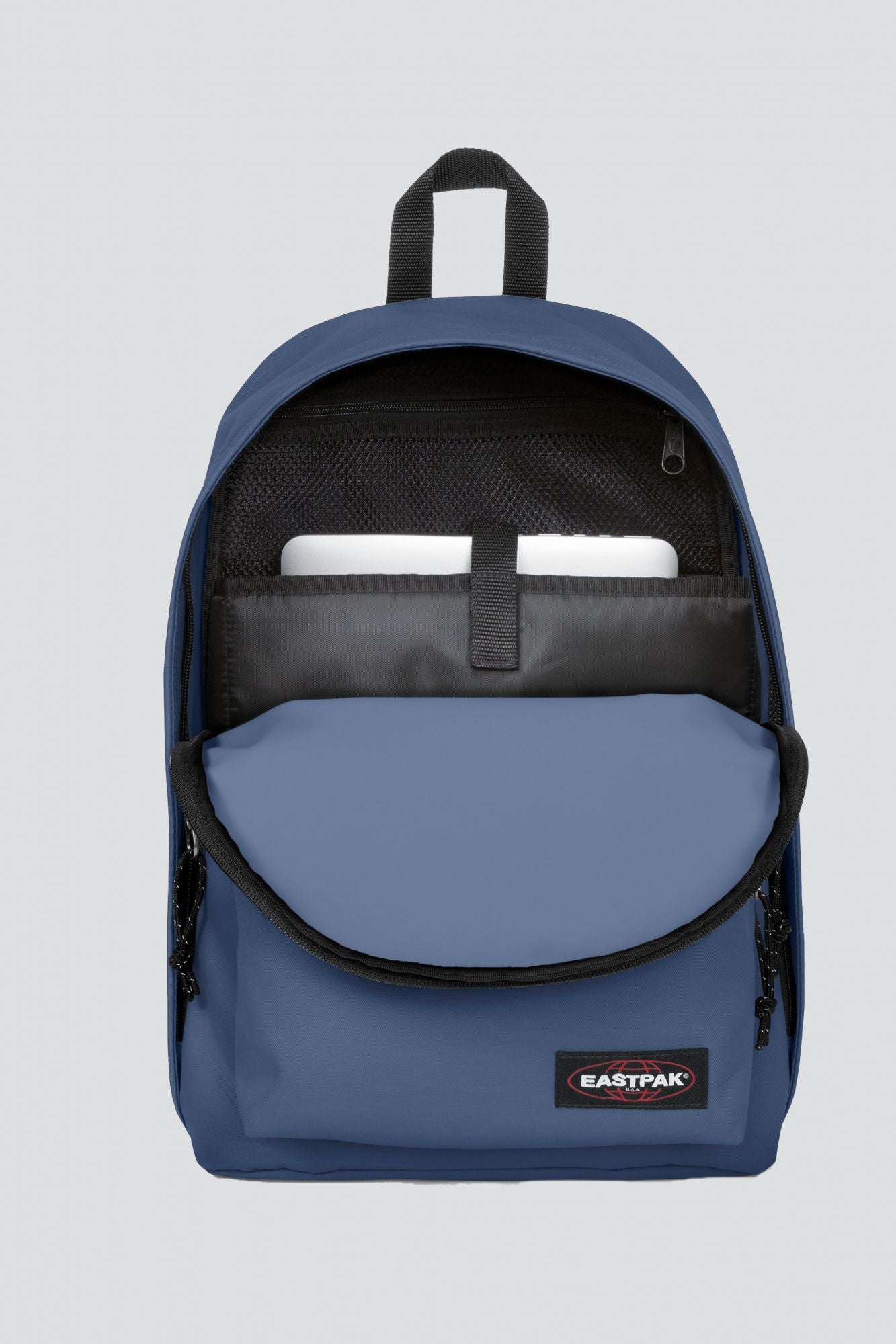 EASTPAK EK000767U591 OUT OF OFFICE en color AZUL (4)