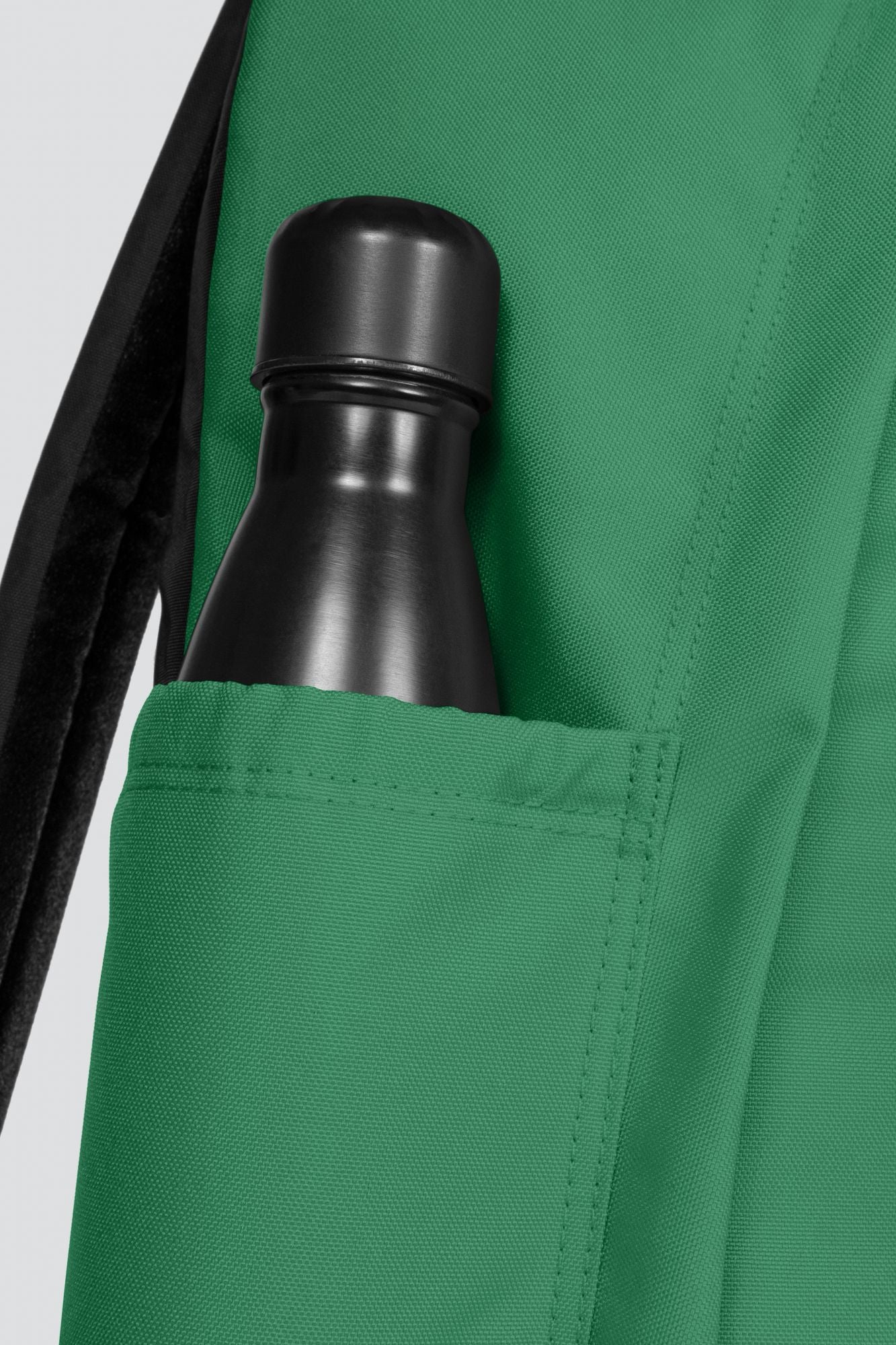 EASTPAK EK0A5BBJ5A91 OFFICE ZIPPL'R en color VERDE (4)