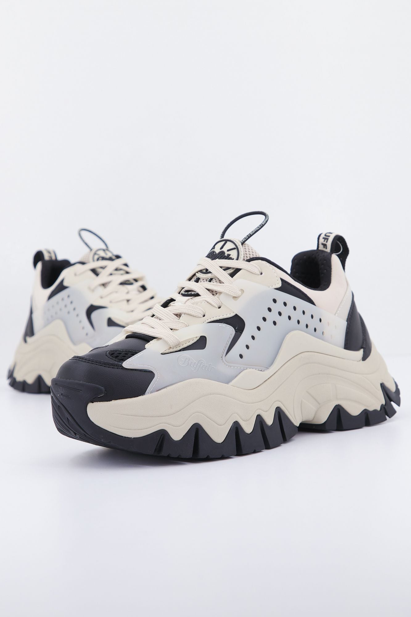 BUFFALO TRAIL ONE en color BEIS (1)