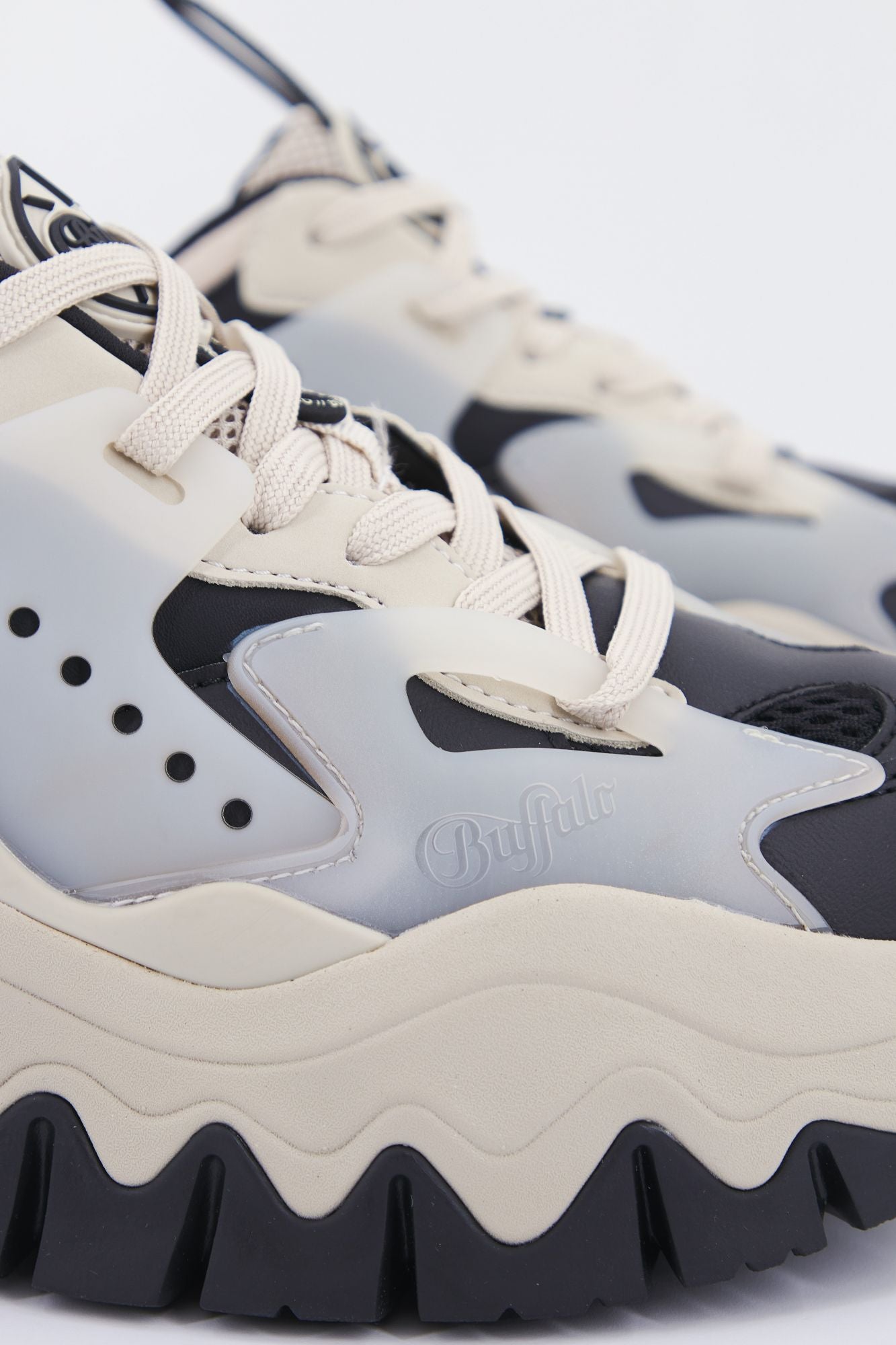 BUFFALO TRAIL ONE en color BEIS (4)