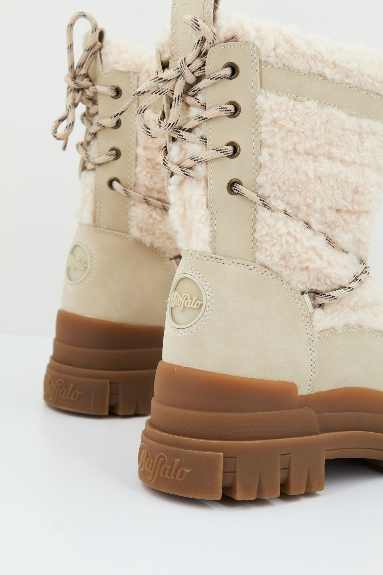 BUFFALO ASPHA BLIZZARD WARM en color BEIS (4)