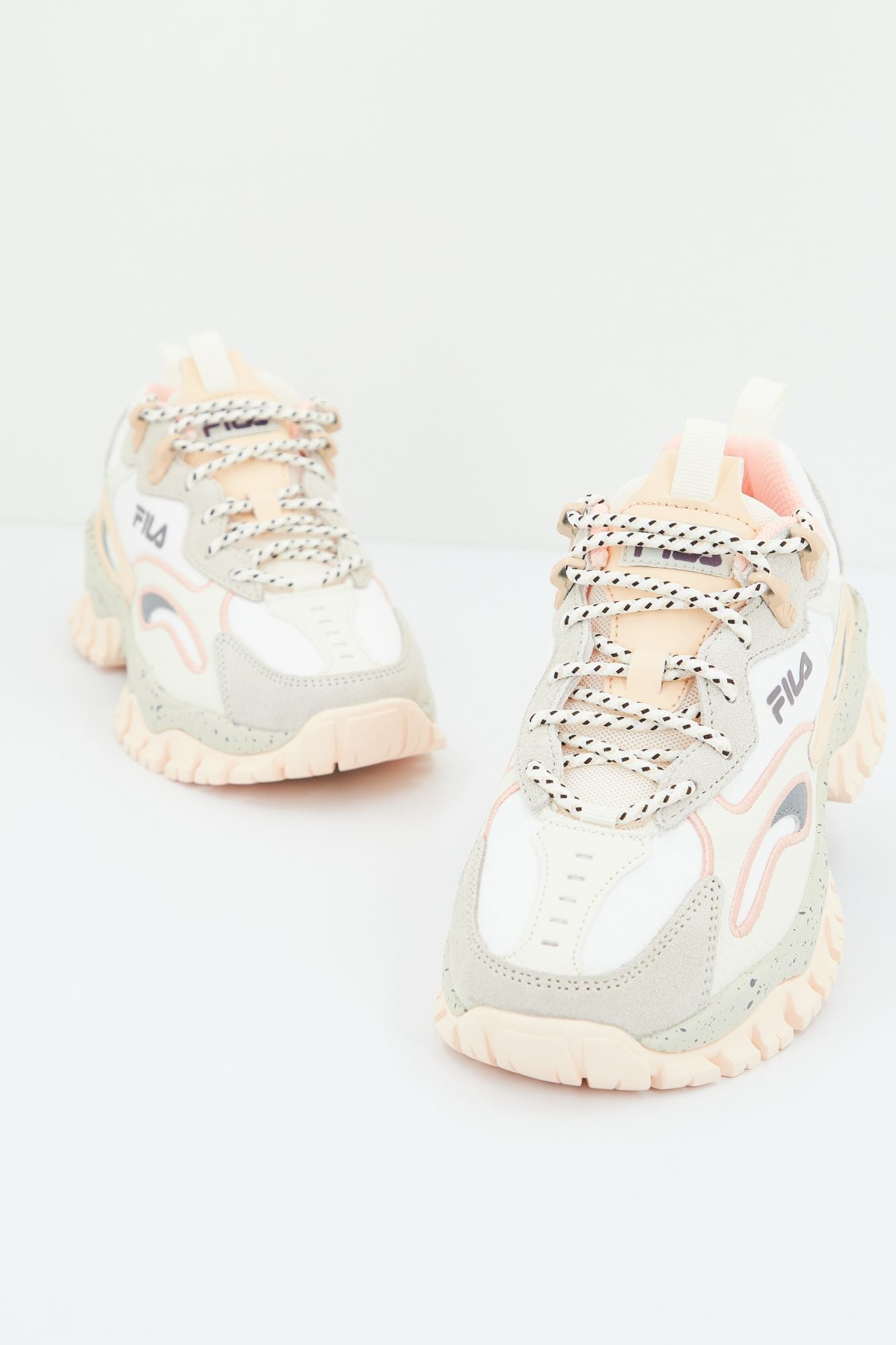 FILA RAY TRACER TR2 WMN en color MULTICOLOR (1)