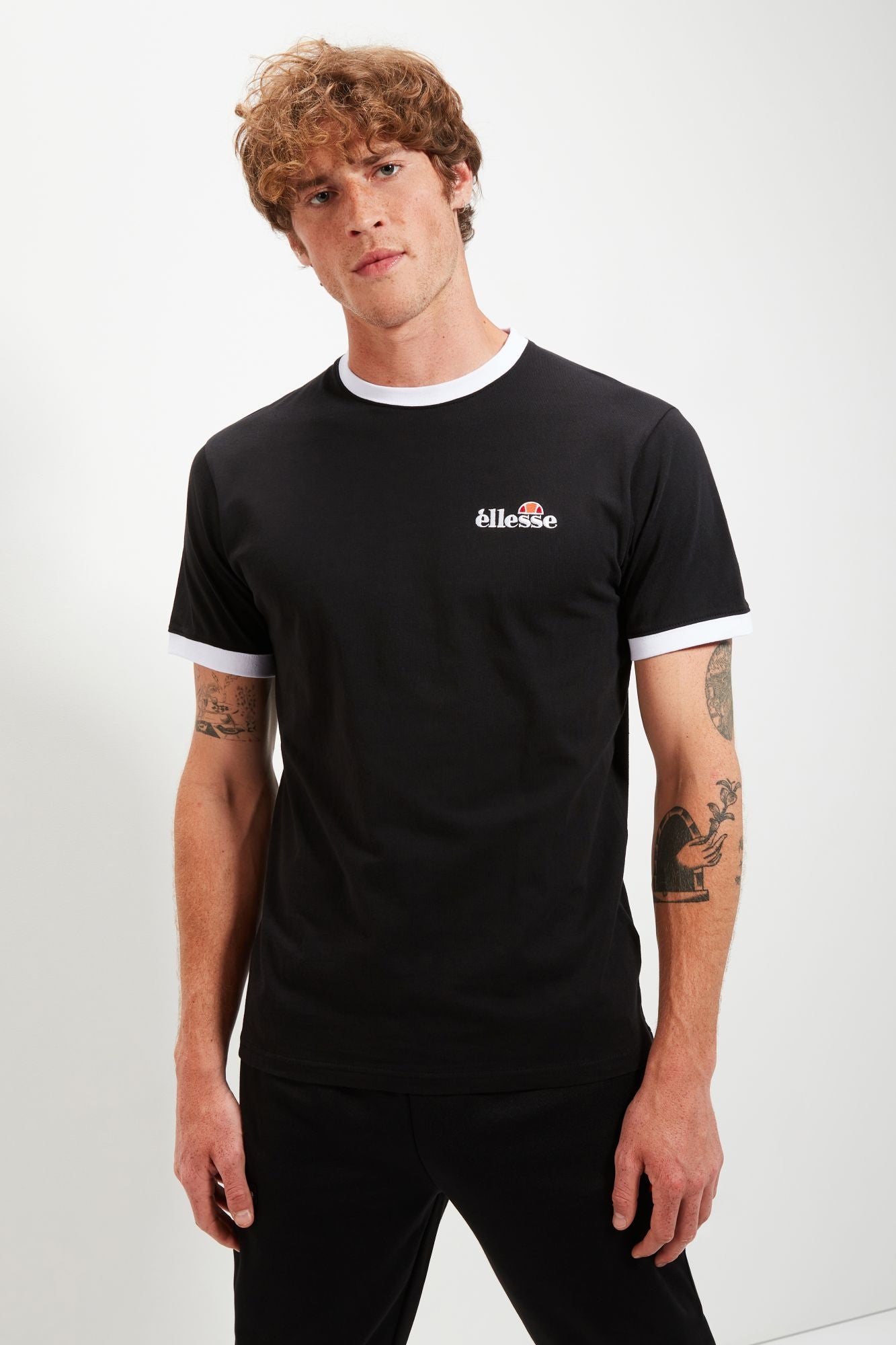 ELLESSE MEDUNO TEE en color NEGRO (1)