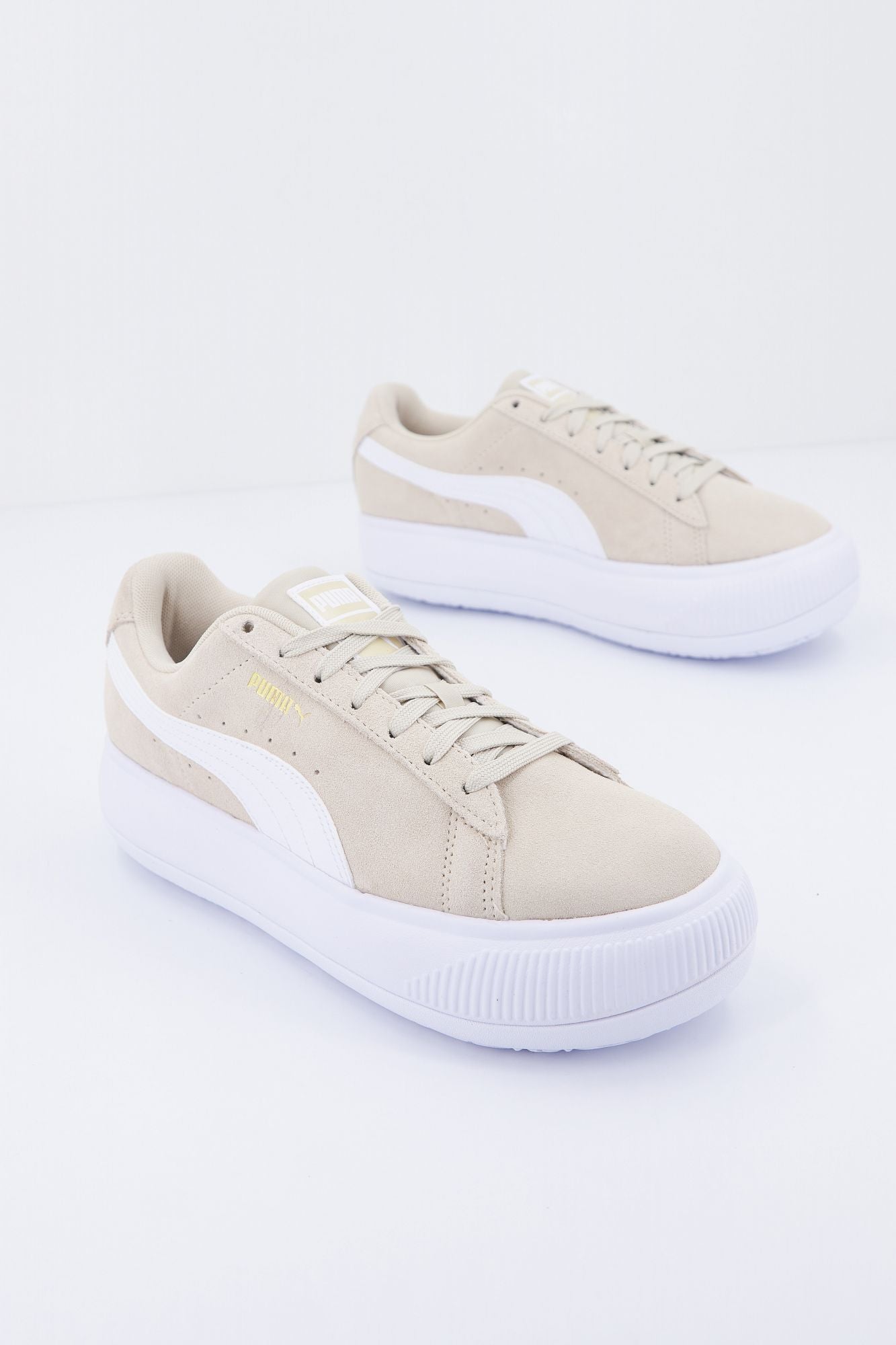 PUMA SUEDE MAYU en color MARRON CLARO (1)