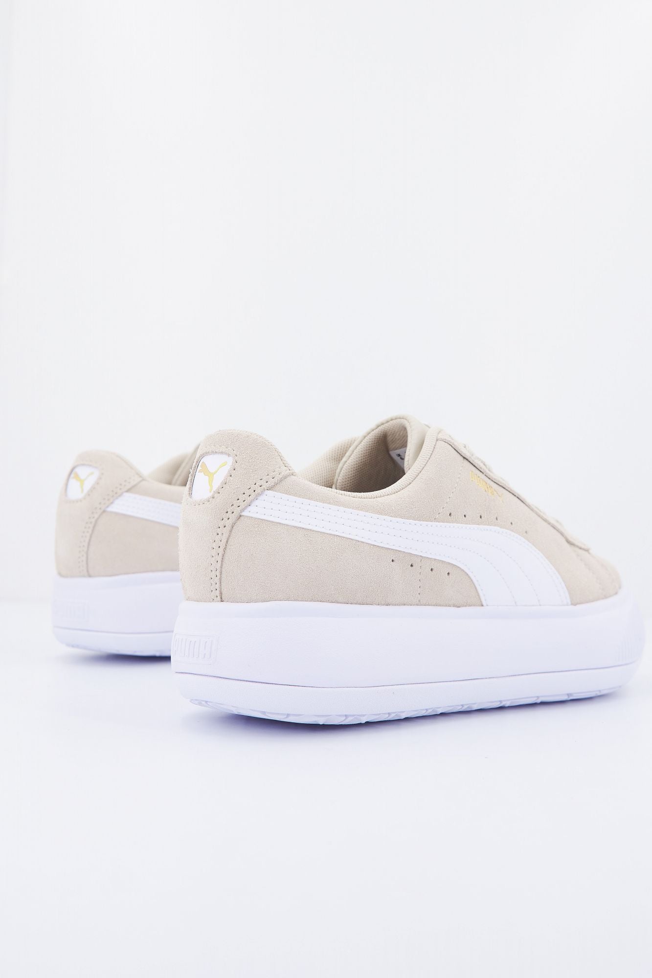 PUMA SUEDE MAYU en color MARRON CLARO (4)