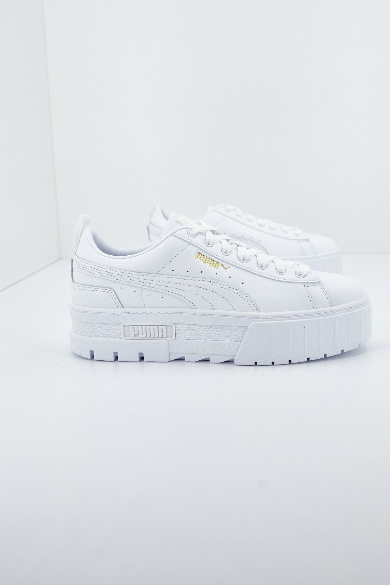 PUMA MAYZE CLASSIC en color BLANCO (2)