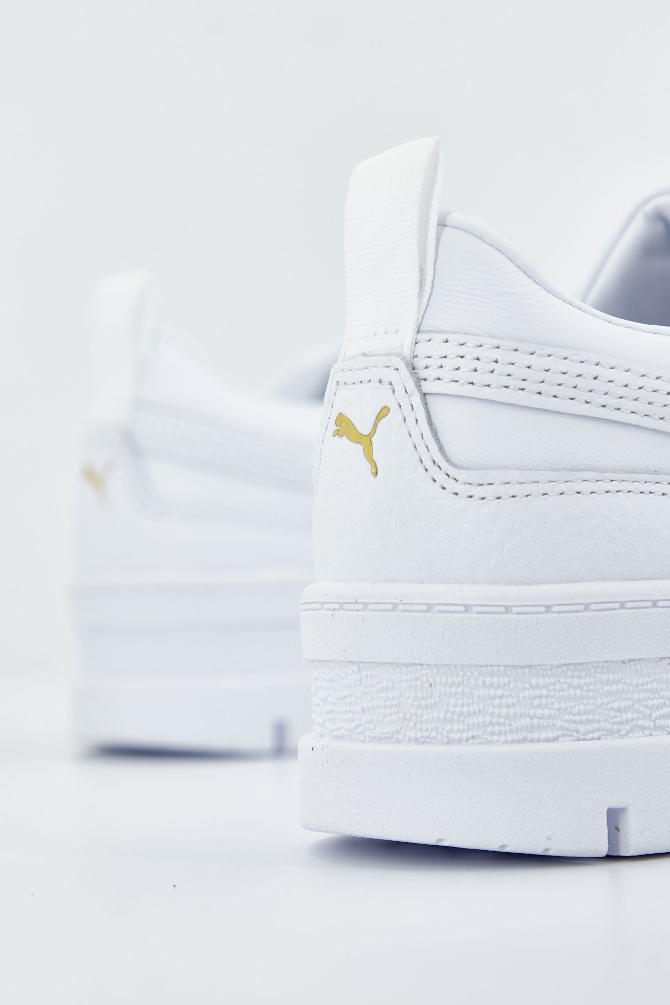 PUMA MAYZE CLASSIC en color BLANCO (4)