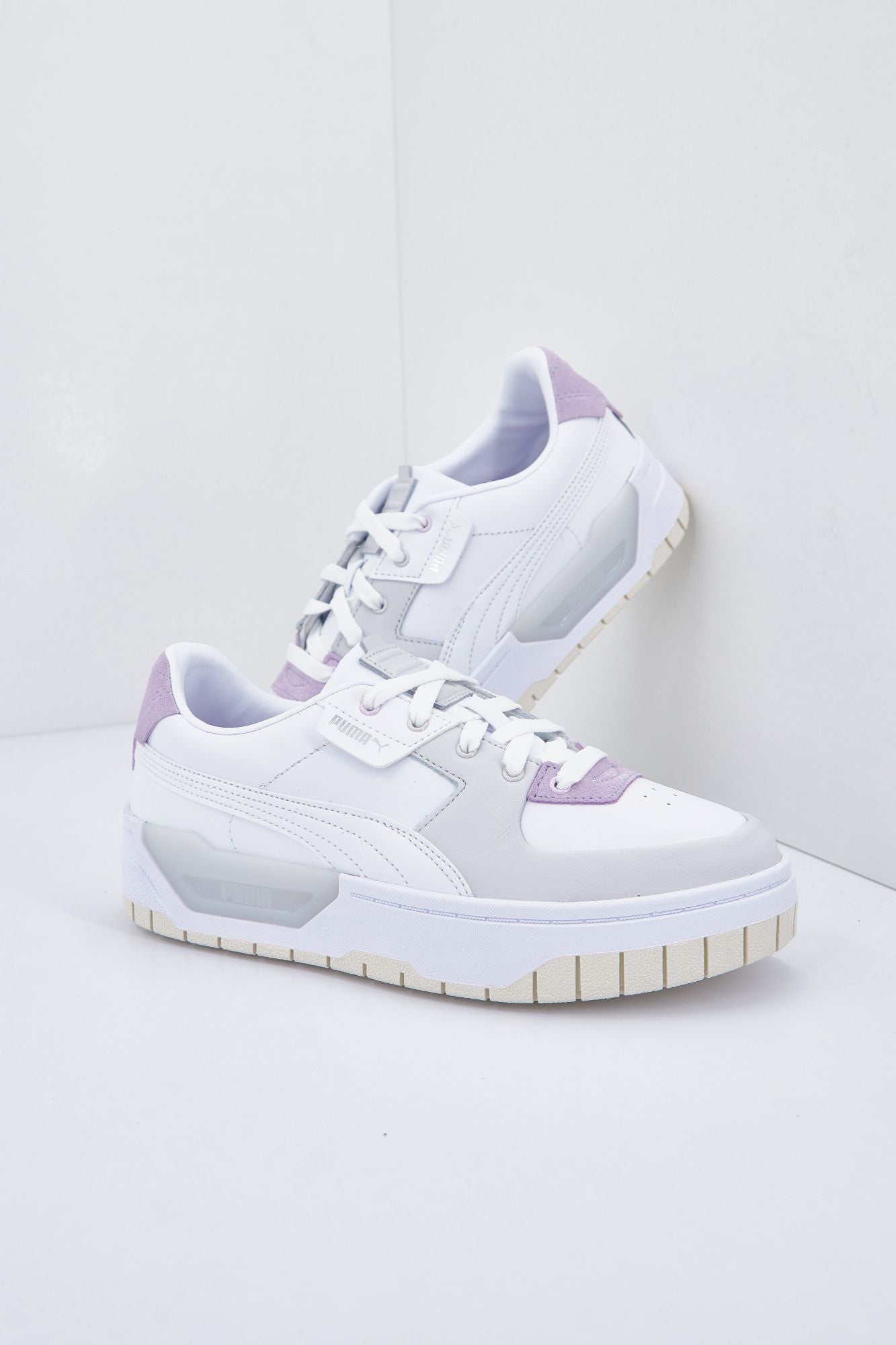 PUMA CALI DREAM en color BLANCO (2)