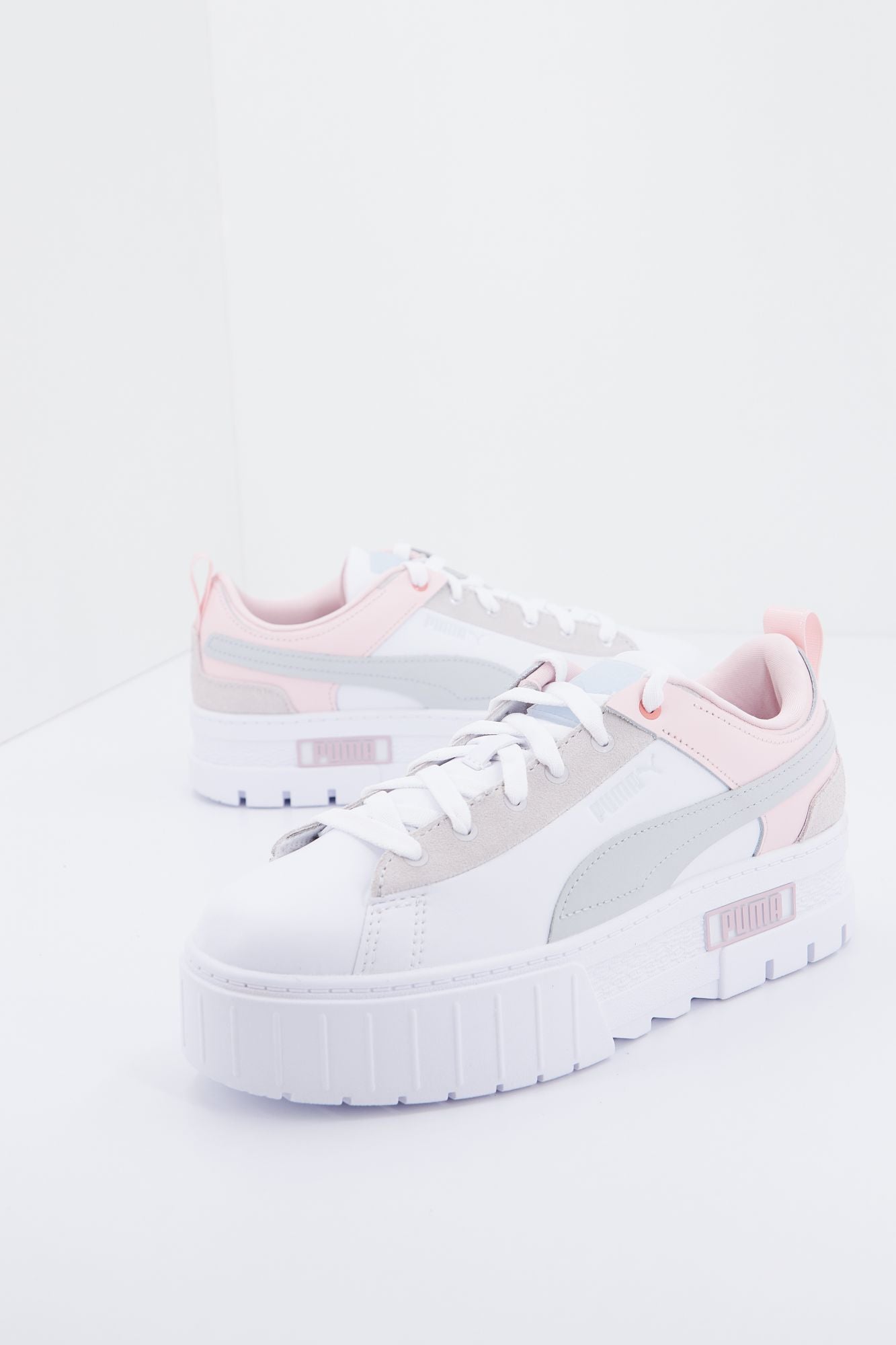 PUMA MAYZE RAW WNS en color BLANCO (2)