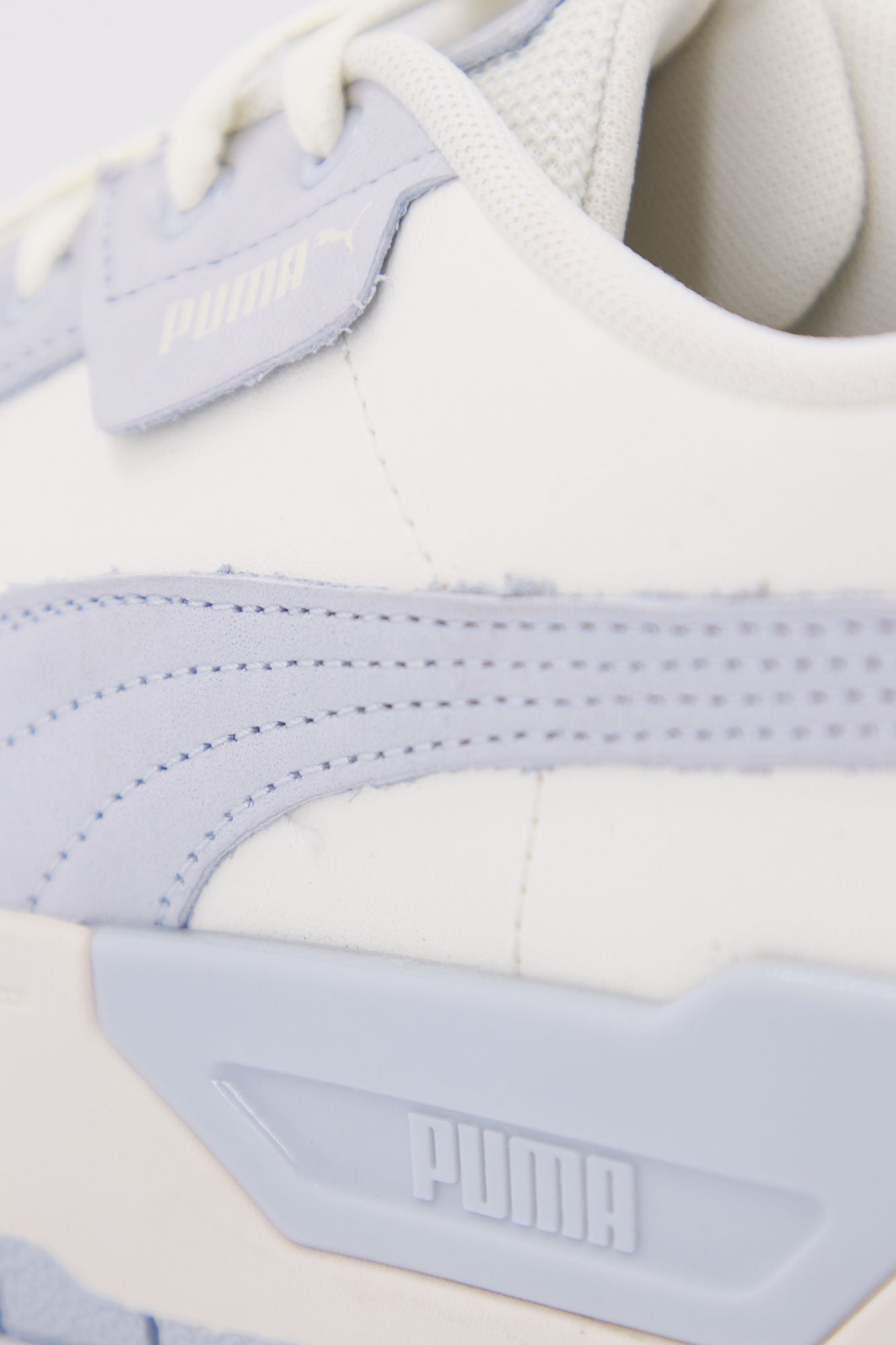 PUMA CALI DREAM PASTEL en color BLANCO (4)