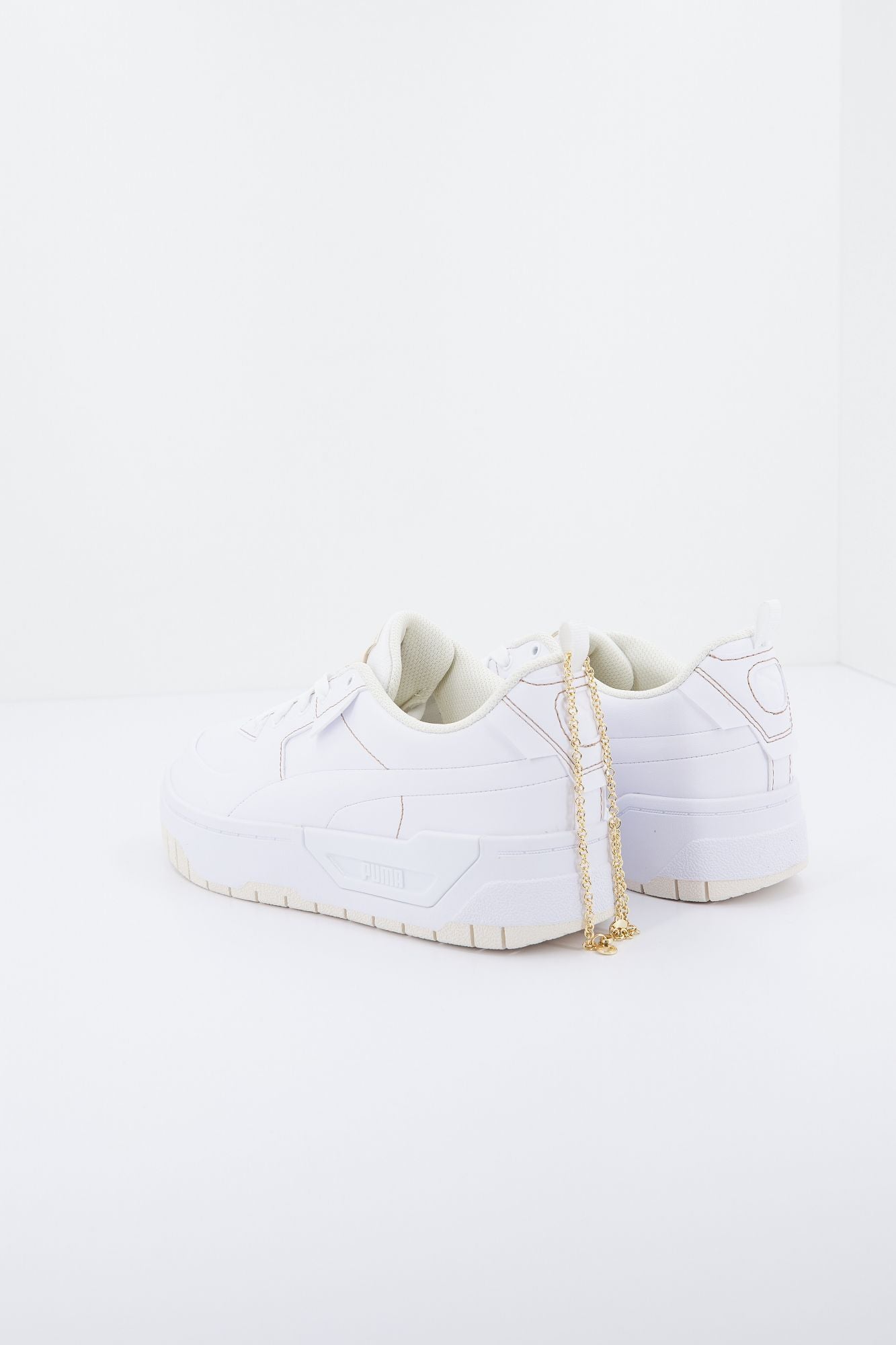 PUMA CALI DREAM INFUSE WNS en color BLANCO (2)