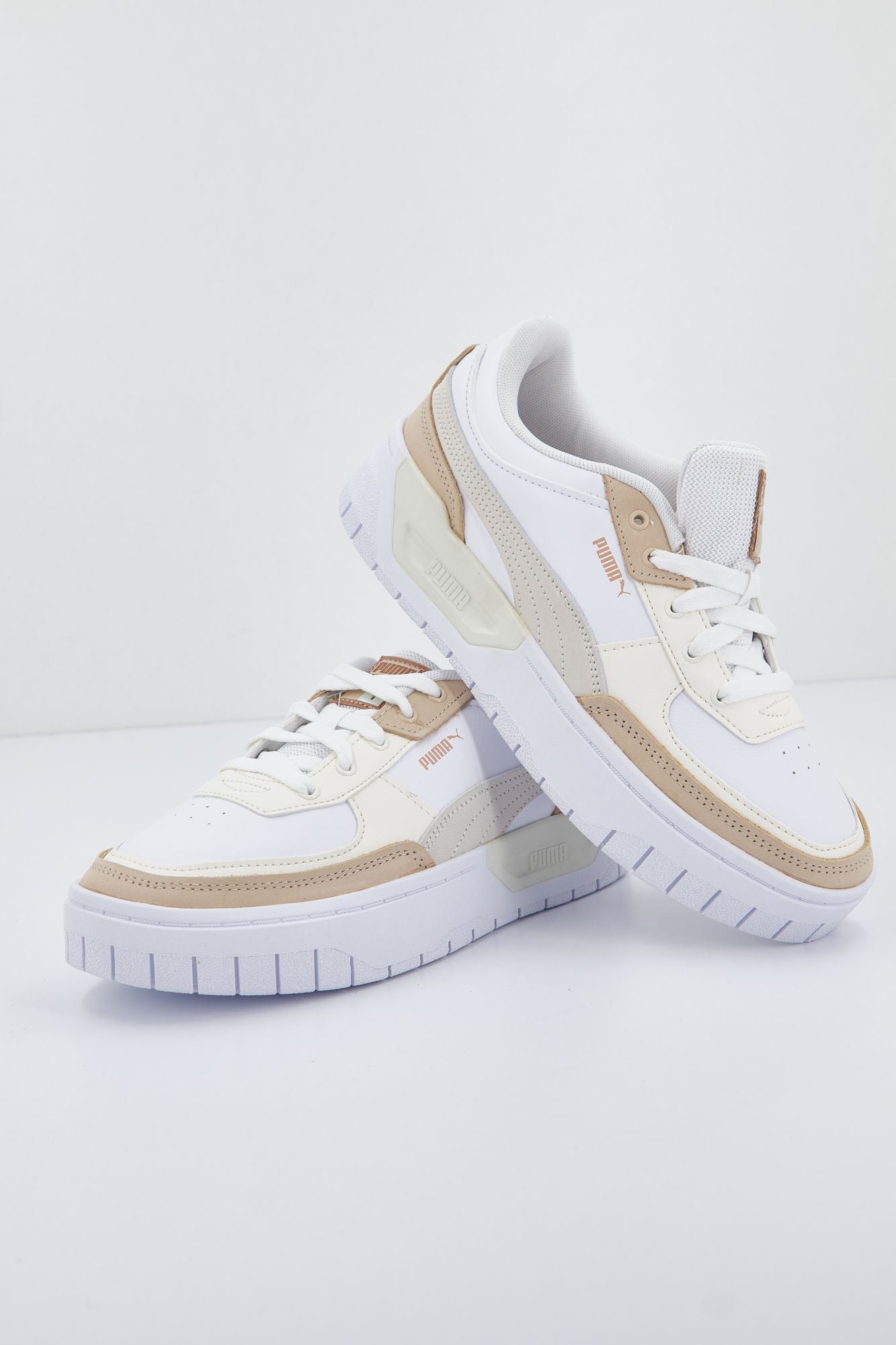 PUMA CALI DREAM PASTEL en color BLANCO (1)