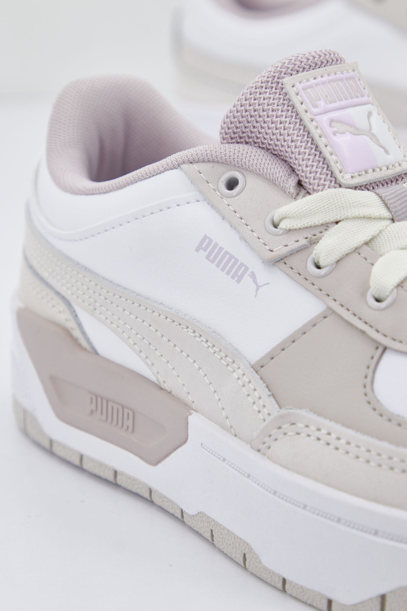 PUMA CALI DREAM PASTEL en color BLANCO (3)