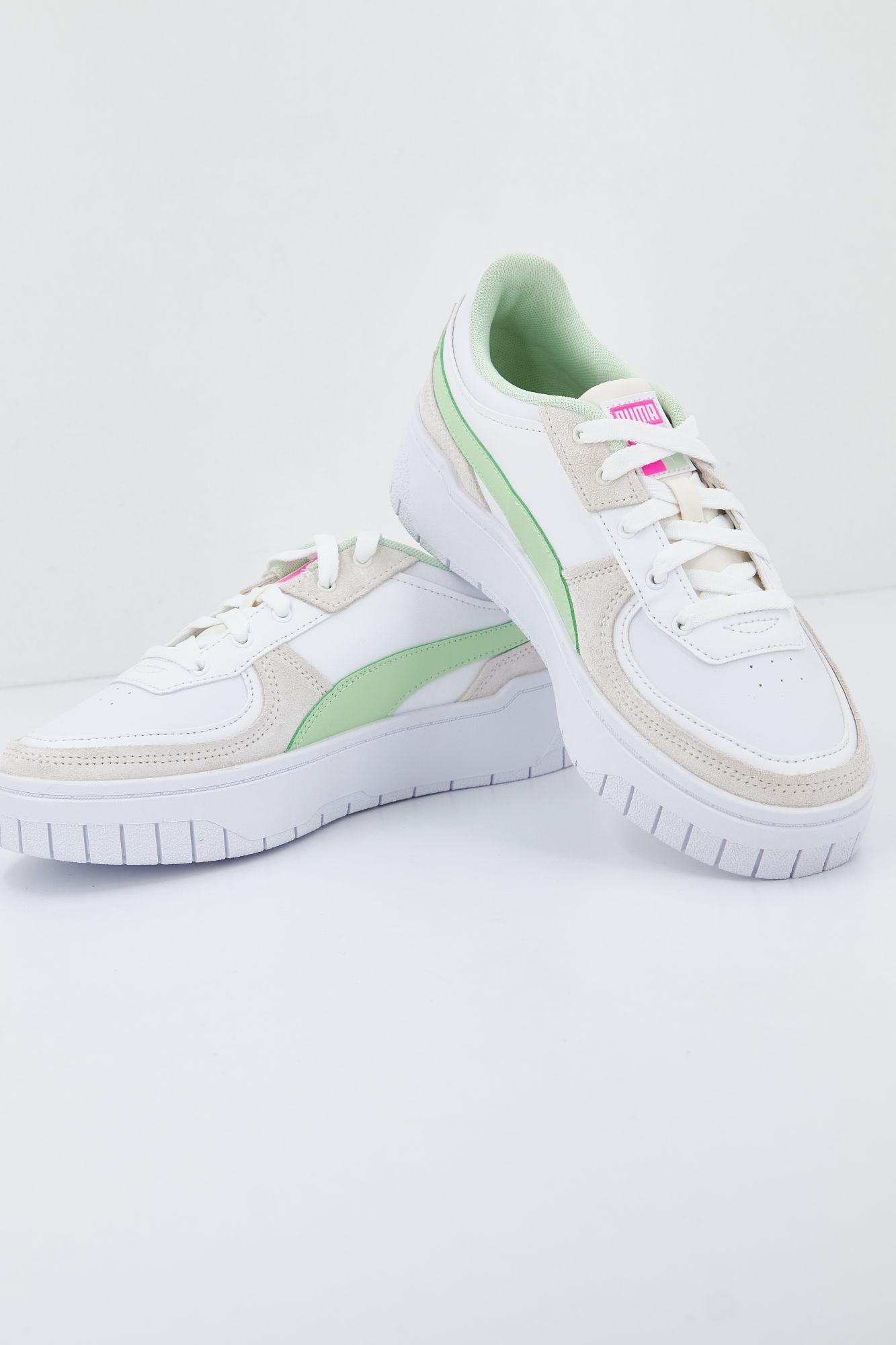 PUMA CALI DREAM BRIGHTER en color BLANCO (2)