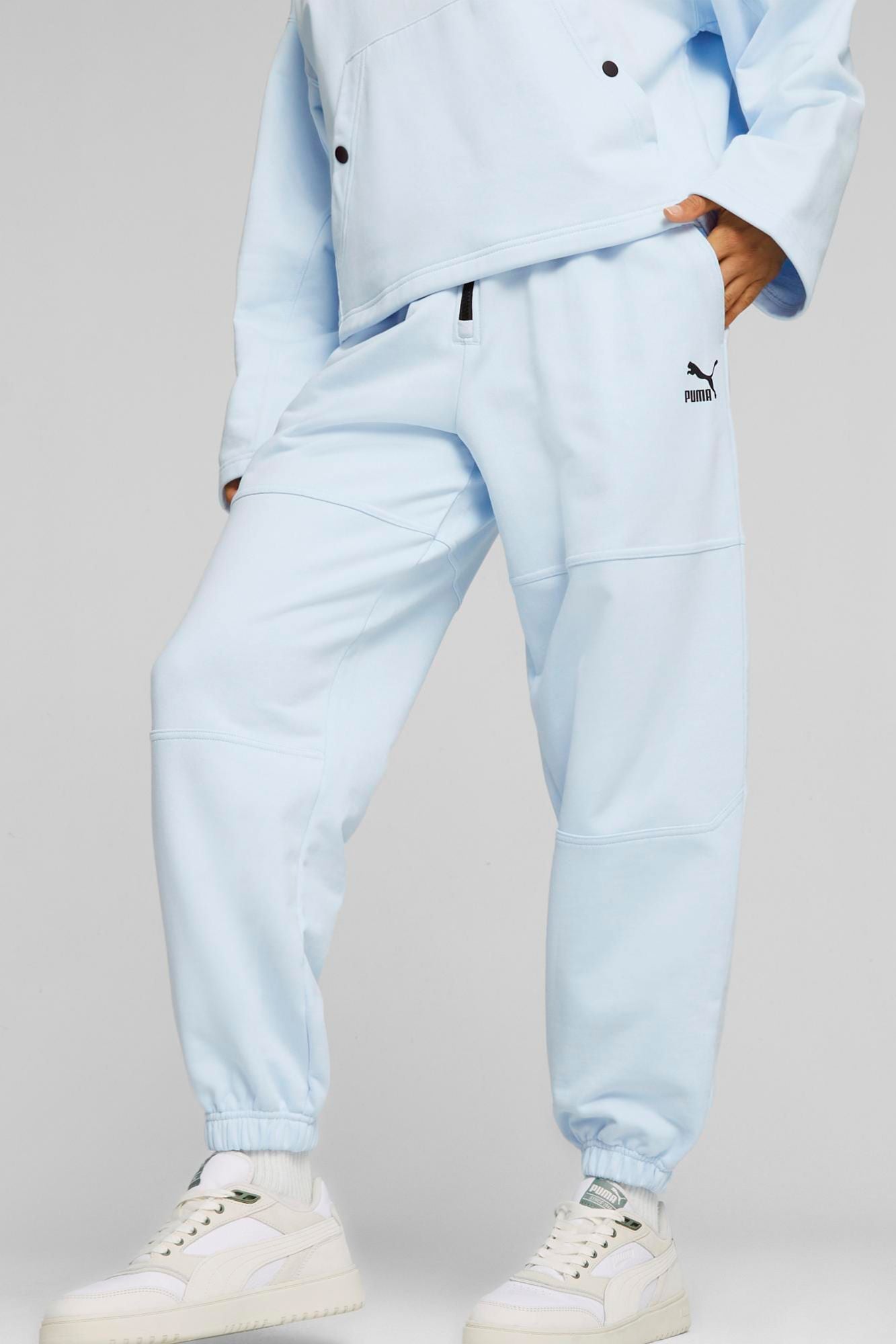 PUMA DARE TO SWEATPANTS en color AZUL (1)