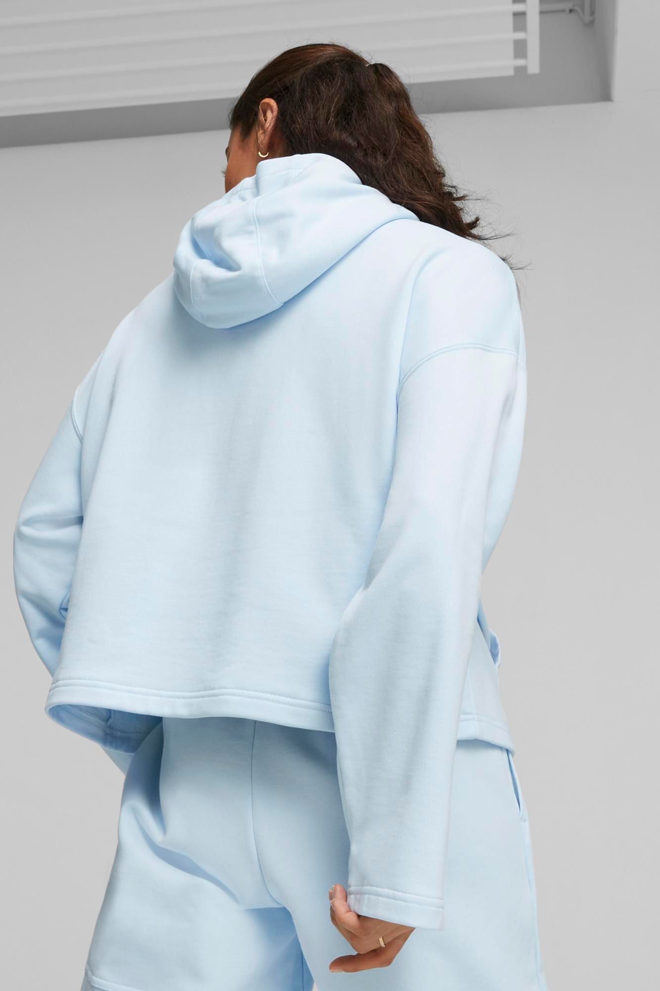 PUMA DARE TO HOODIE en color AZUL (3)