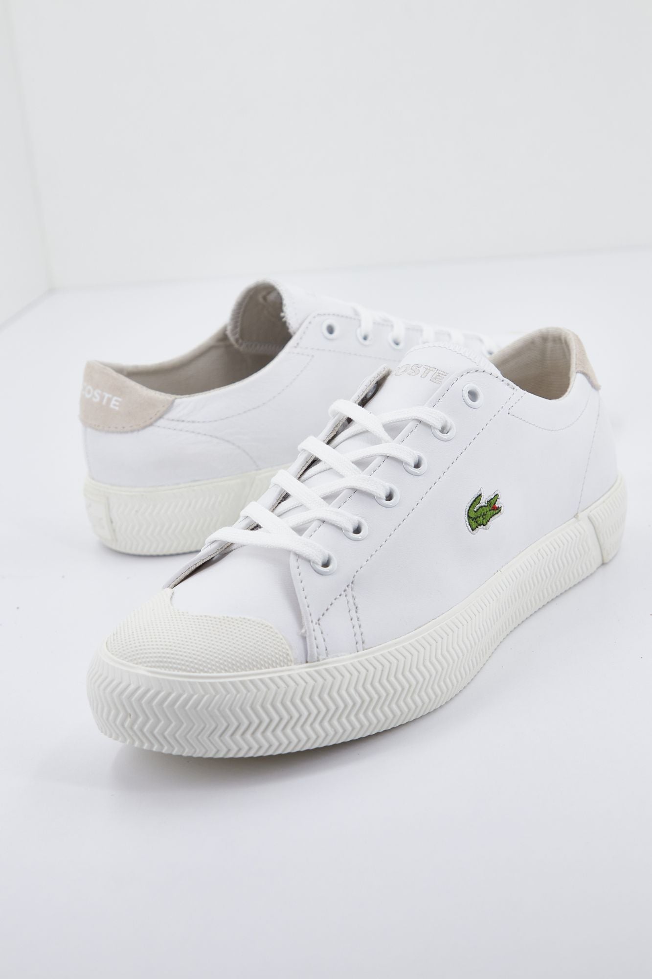 LACOSTE GRIPSHOT 0121 1 CFA en color BLANCO (1)