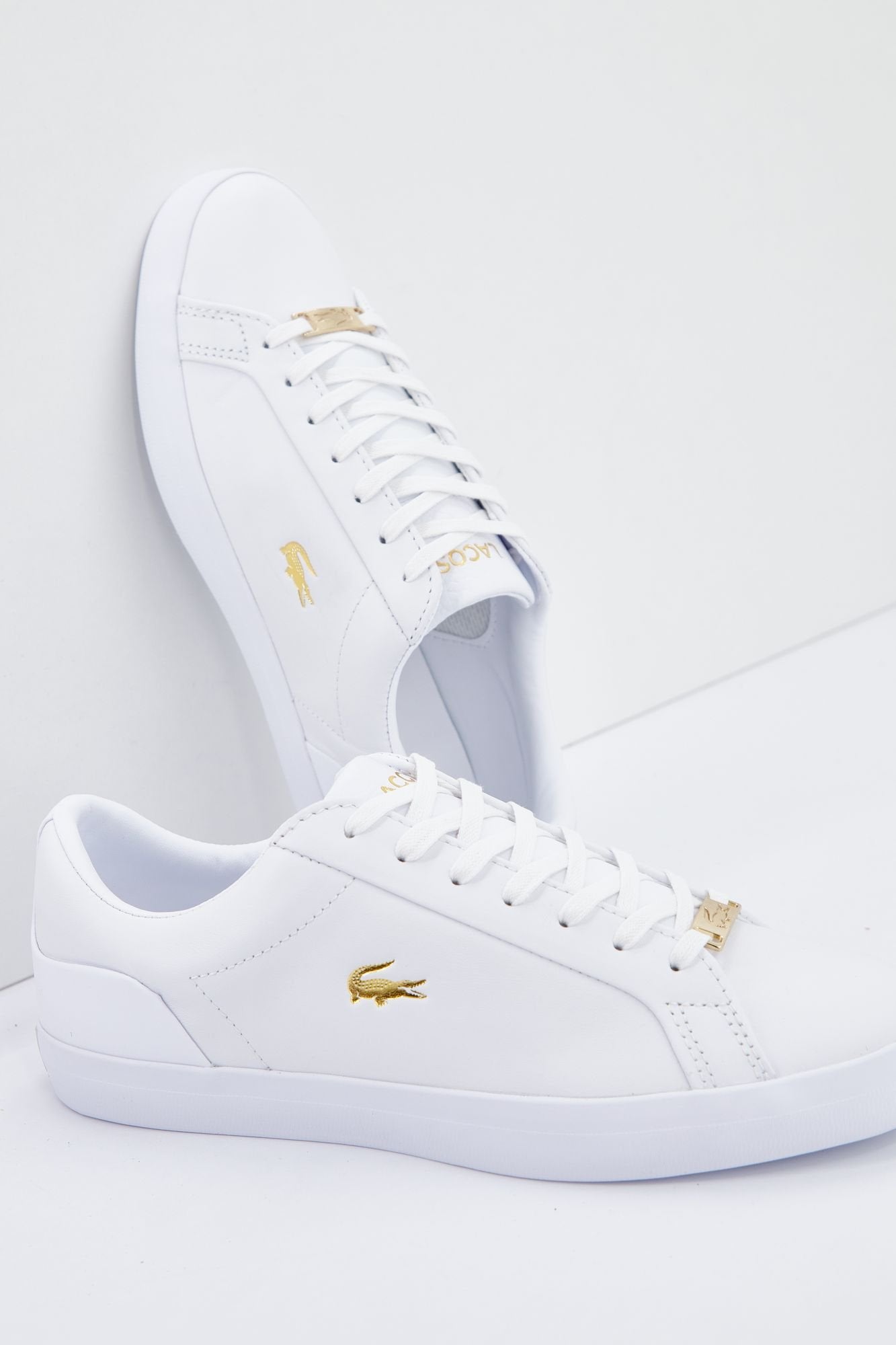 Sneakers Lacoste pour Femme en ligne sur YellowShop
