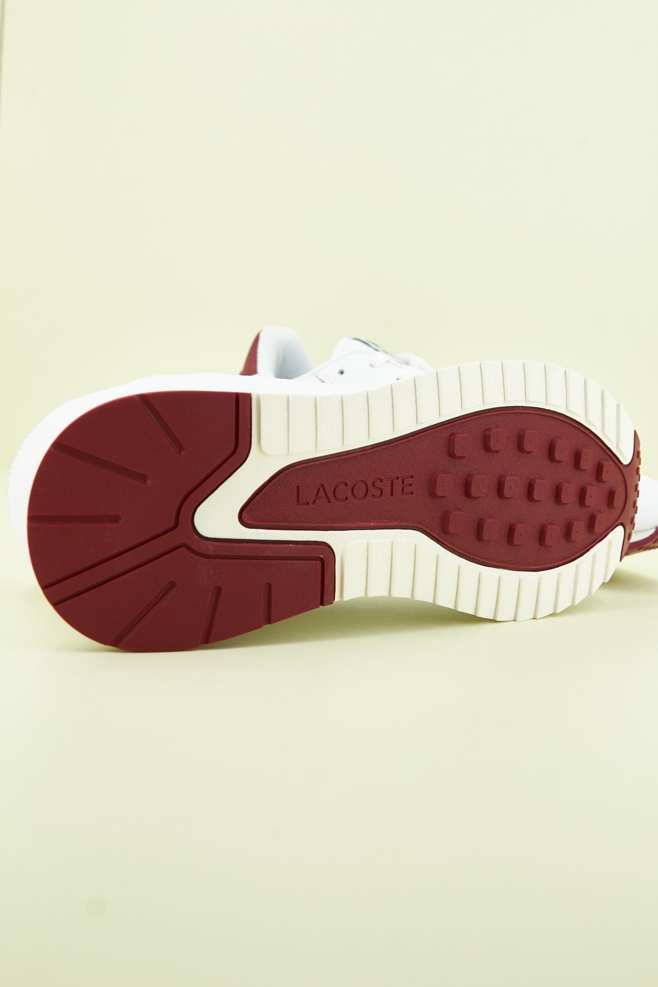 LACOSTE LINETRACK 2231 SMA en color BLANCO (4)