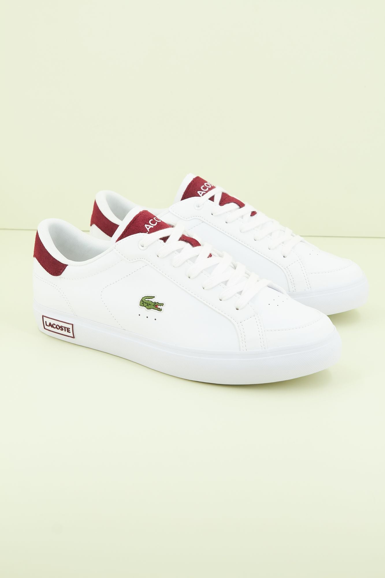 LACOSTE POWERCOURT 223 1 SMA en color BLANCO (1)
