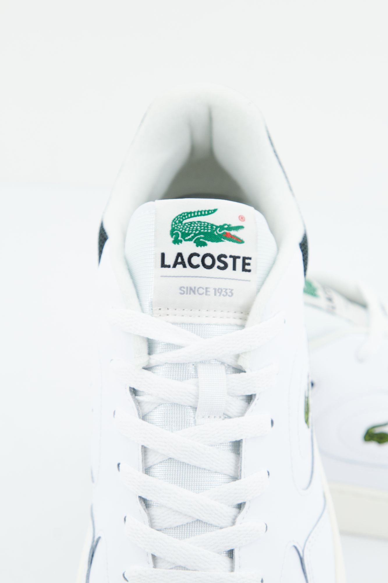 LACOSTE LINESET 223 en color BLANCO (4)