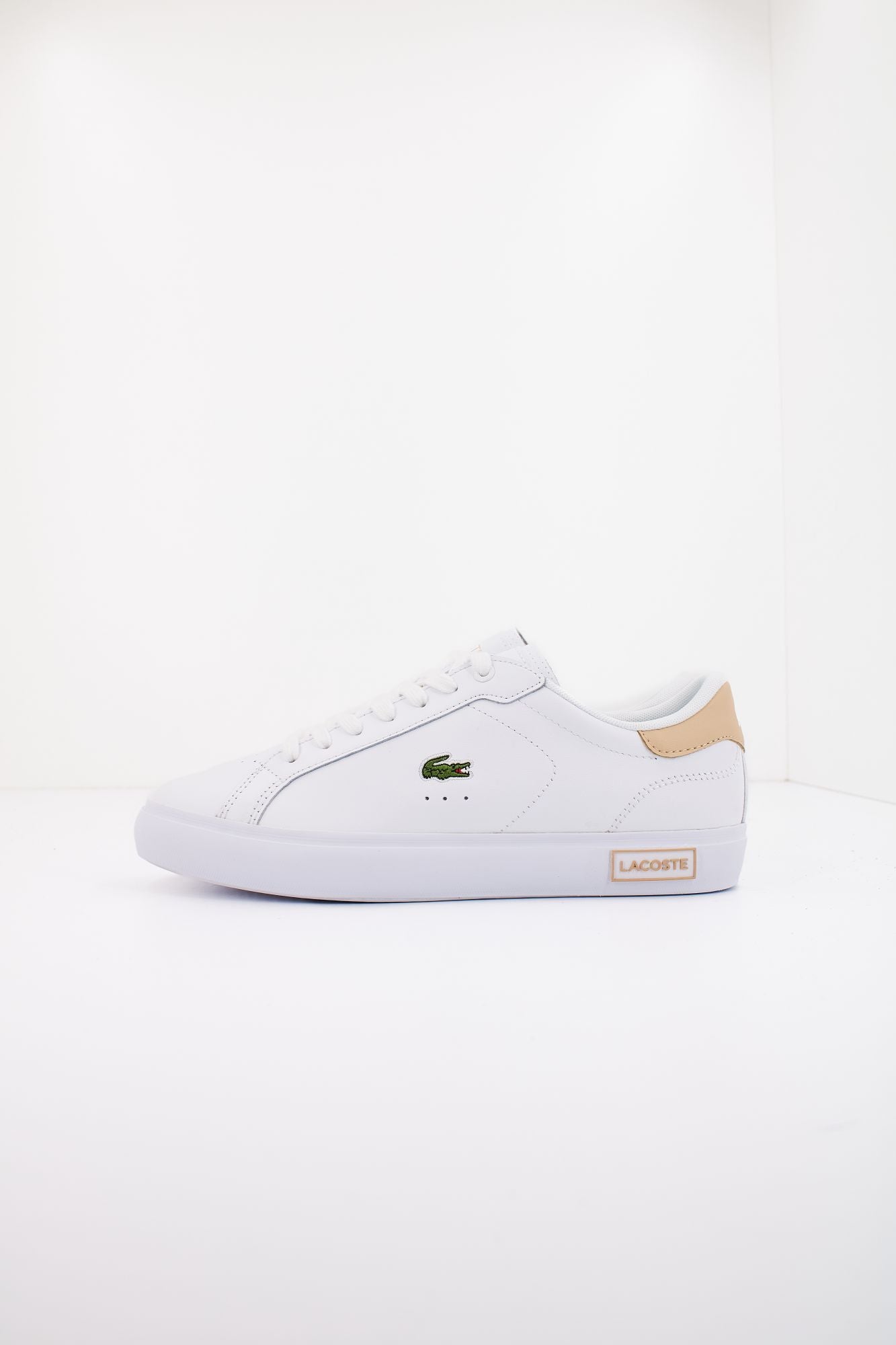 LACOSTE POWERCOURT LOGO TONGUE LE en color BLANCO (1)