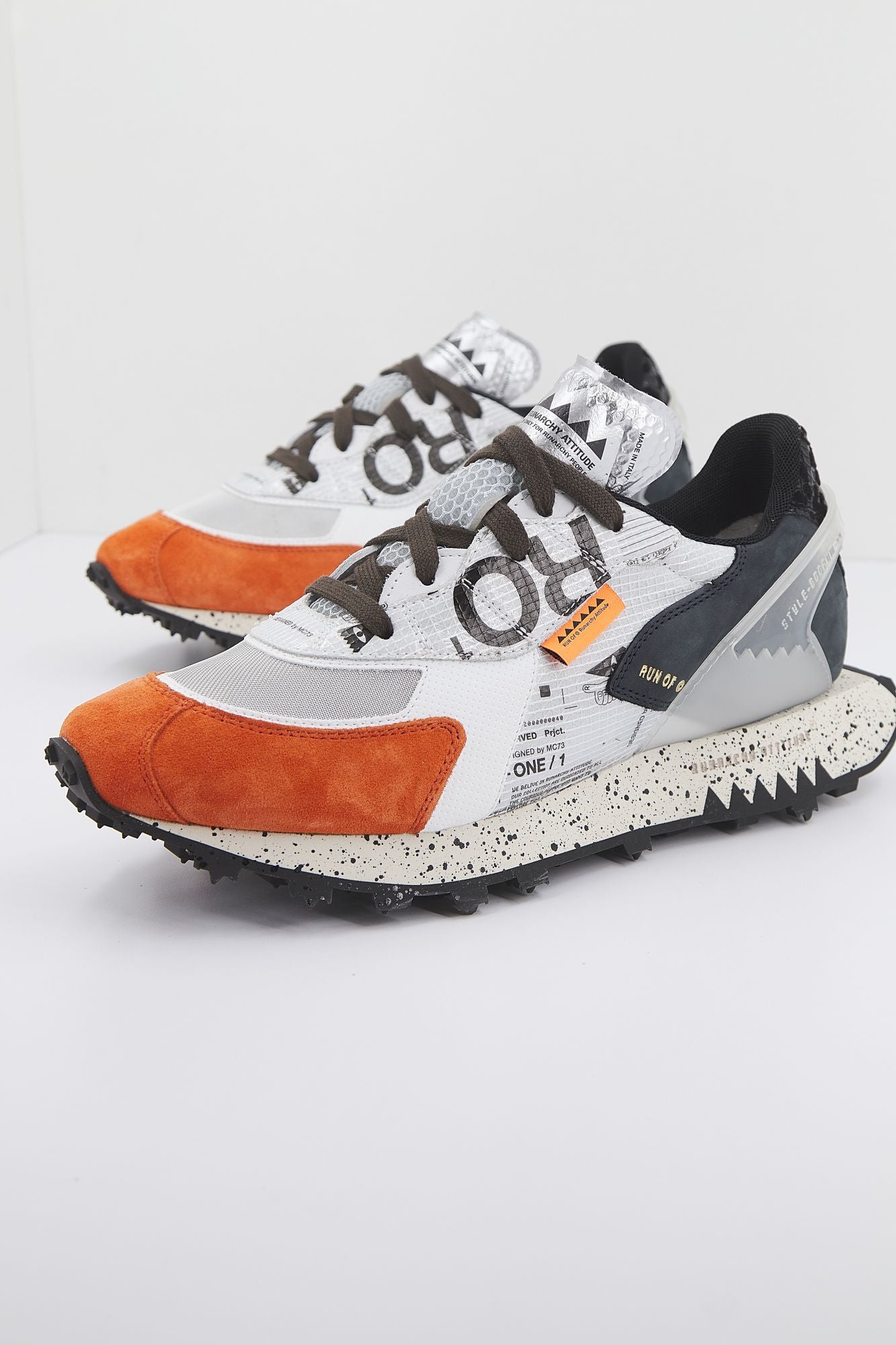 RUN OF RO 1 HYPE M en color GRIS (1)