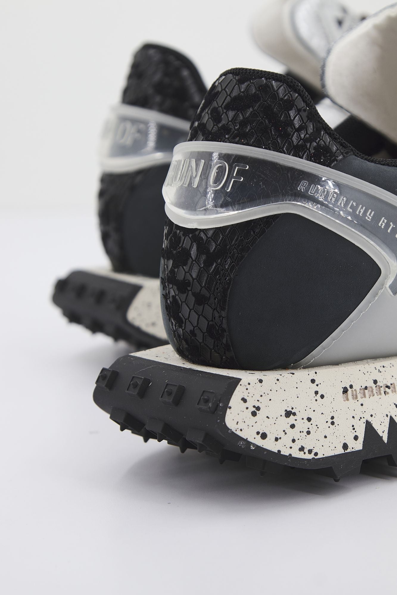 RUN OF RO 1 HYPE M en color GRIS (3)