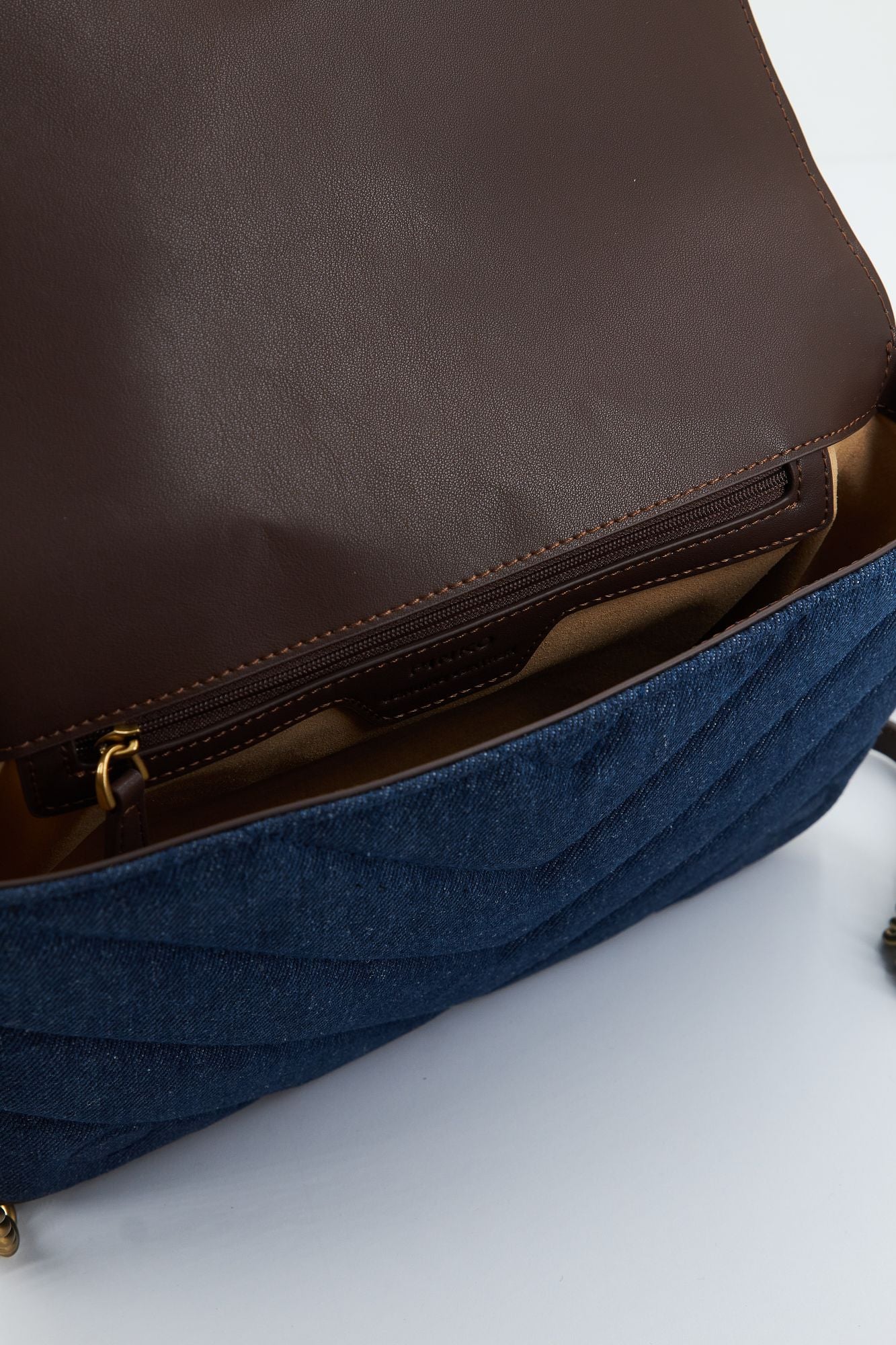 PINKO LOVE CLICK CLASSIC DENI en color AZUL (4)