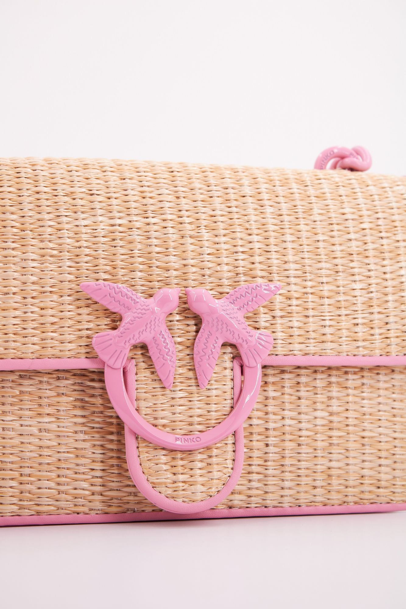 PINKO LOVE ONE MINI LIGHT CL en color ROSA (4)