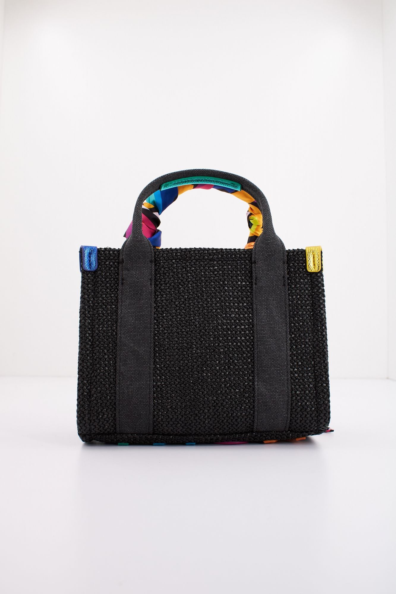 KURT GEIGER LONDON XS SOUTHBANK TOTE en color NEGRO (3)